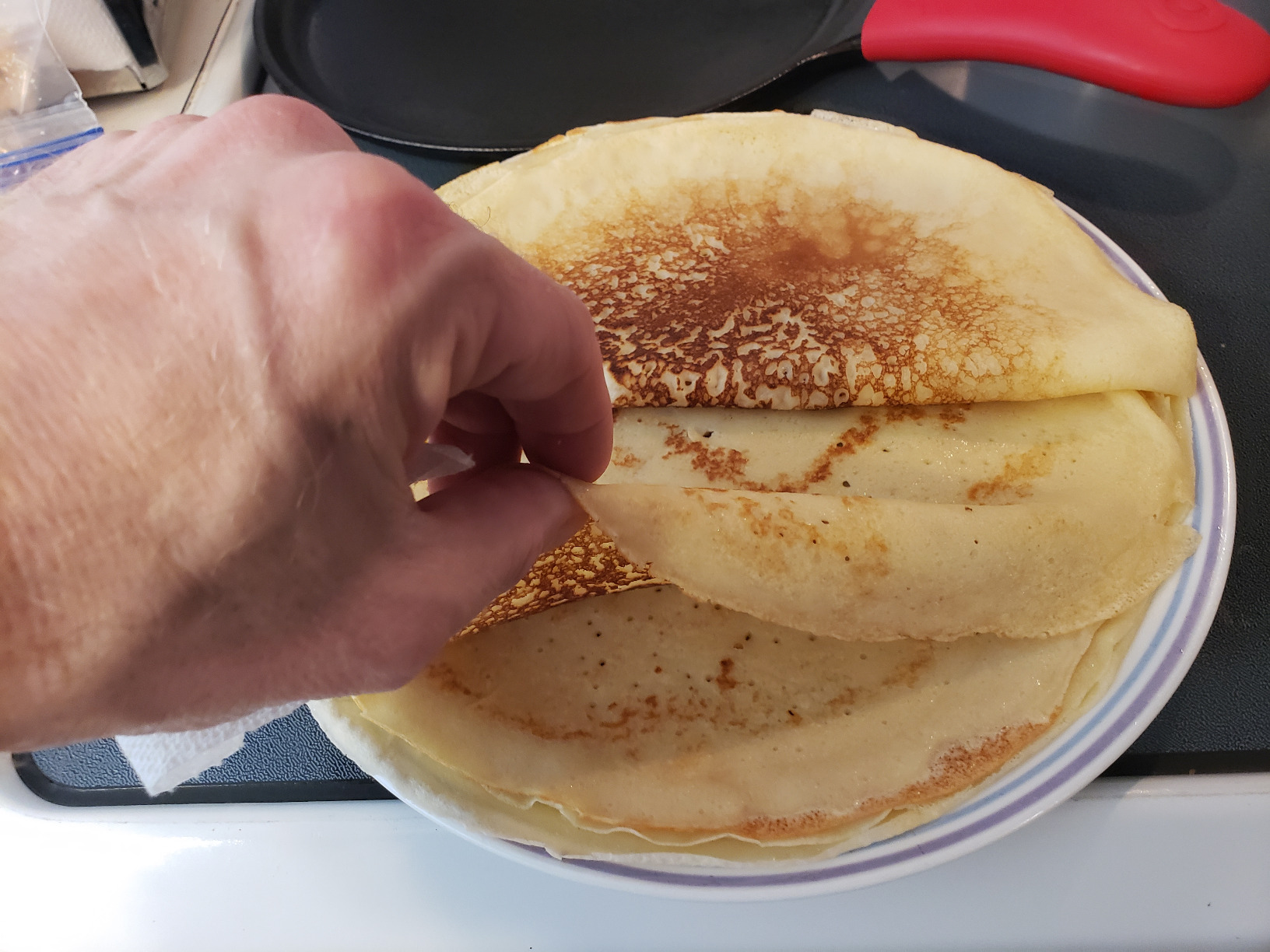 Lodge Round Seasoned Cast Iron Griddle 10.5 Inches - Round-Shaped, Pre-Seasoned Iron Griddle Pan customer photo 2