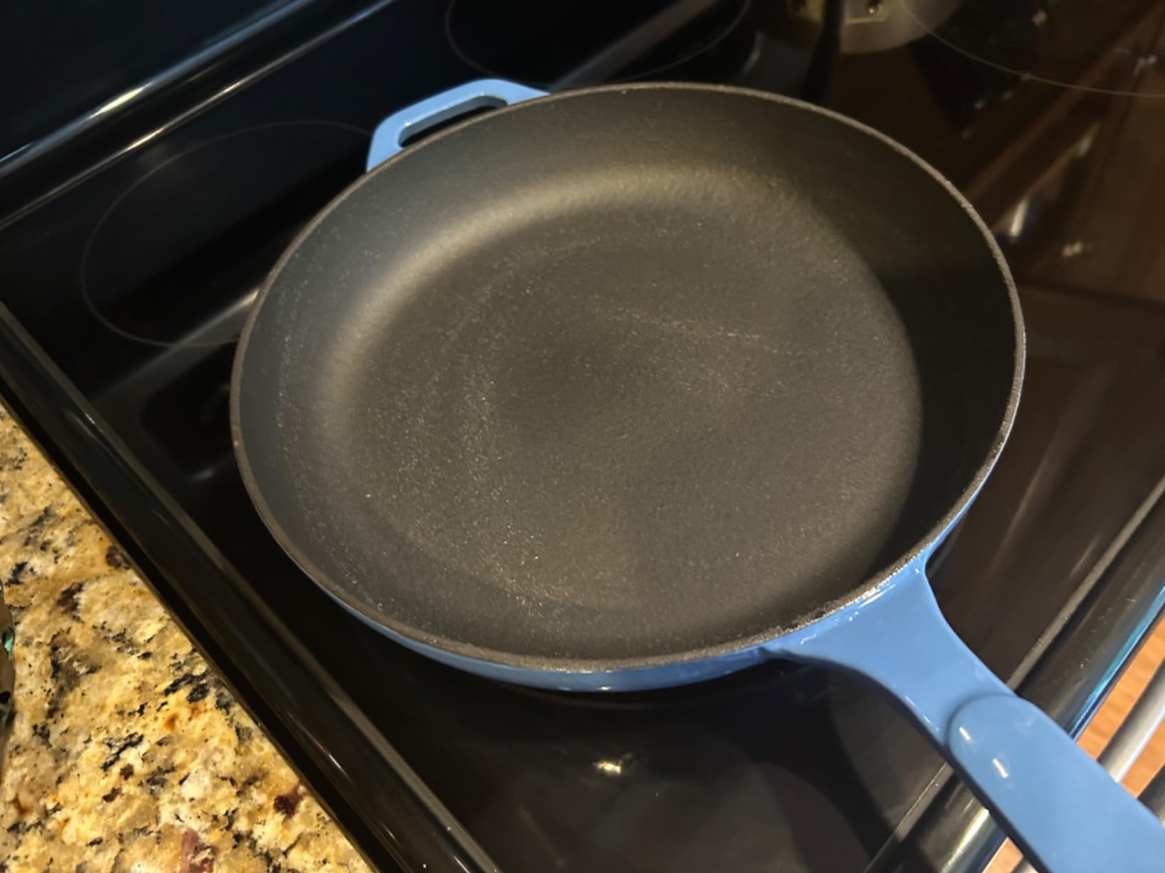 Lodge EC11S33 Enameled Cast Iron Skillet, 11-inch, Caribbean Blue customer photo 1