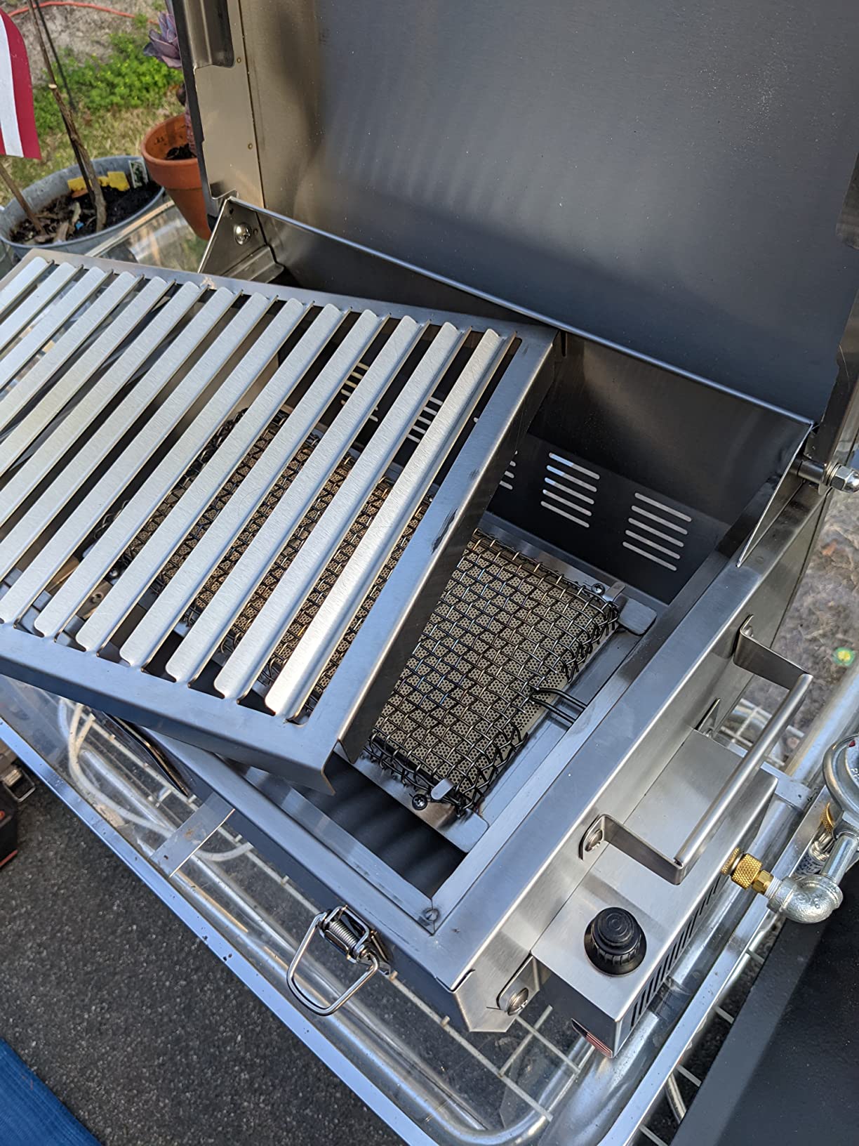 Solaire SOL-EV17A Everywhere Portable Infrared Propane Gas Grill, Stainless Steel customer photo 1