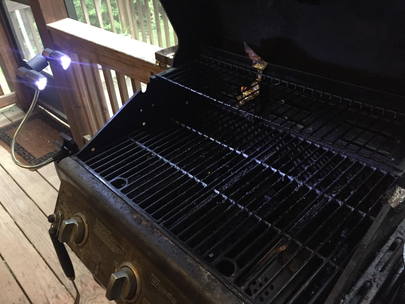 Grill Light - Magnetic Clamp LED Light with Flexible Gooseneck Arm for Grills, Smokers, or Griddles - Grilling Gifts for Men or Women by Chef Buddy customer photo 1