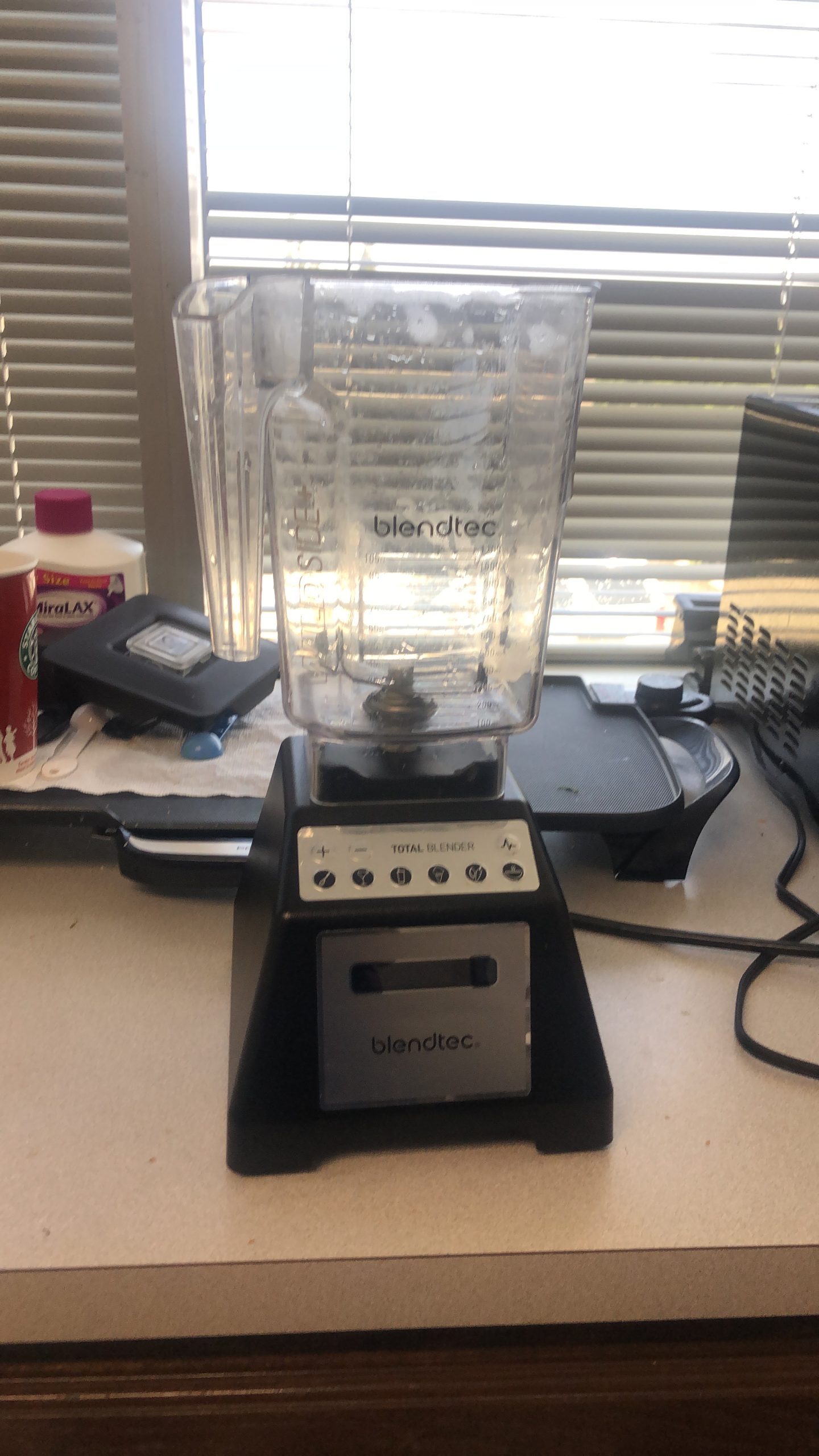 Blendtec Total Classic Original Blender | WildSide+ Jar (90 oz), 6 Pre-programmed Cycles, 10-speeds customer photo 2