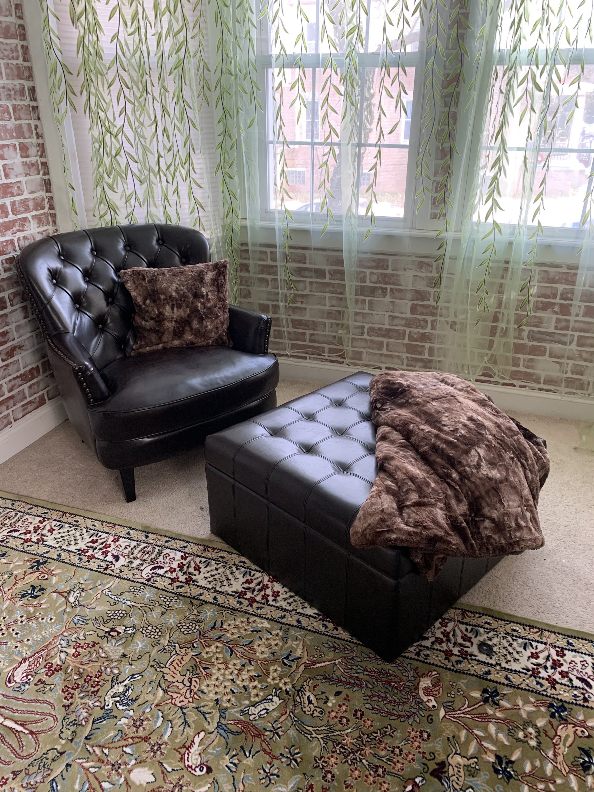 Christopher Knight Home Tafton Tufted Leather Club Chair, Brown 35D x 33.5W x 34.5H in customer photo 2