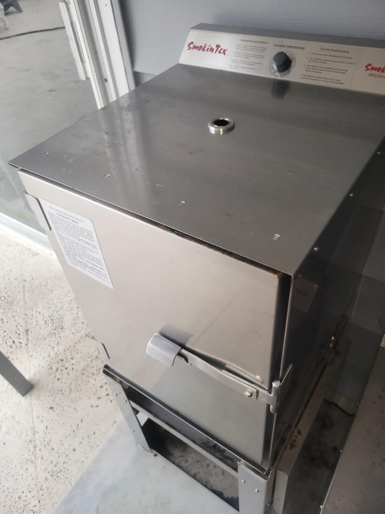SmokinTex 'The OG' Electric Smoker - Spacious & Insulated Stainless Steel Meat Smoker with 700W Heating, & Temperature Control for BBQ, Jerky, Vegetables customer photo 2