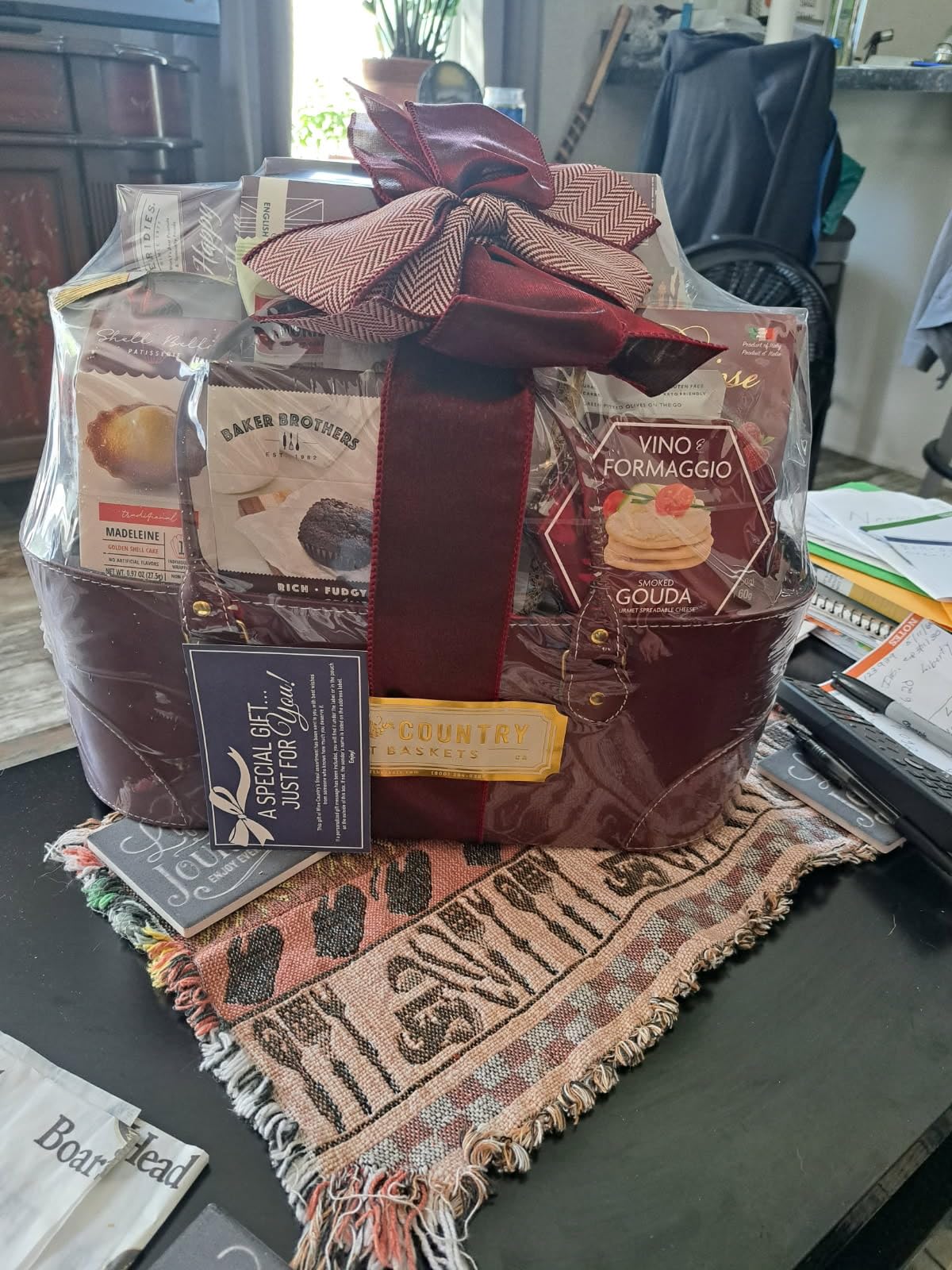 Wine Country Gift Baskets Gourmet Feast Perfect For Family, Friends, Co-Workers, Loved Ones and Clients, Gift Size 15