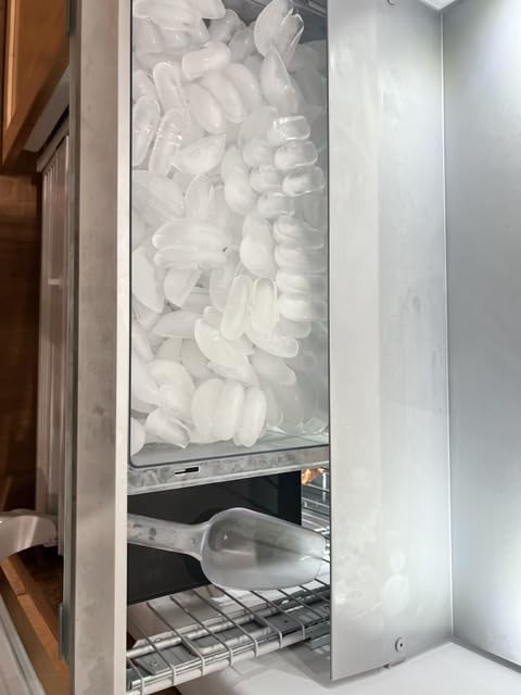 New Star Foodservice Commercial Grade Polycarbonate Plastic Utility Ice Scoop, Clear, 24 oz customer photo 1