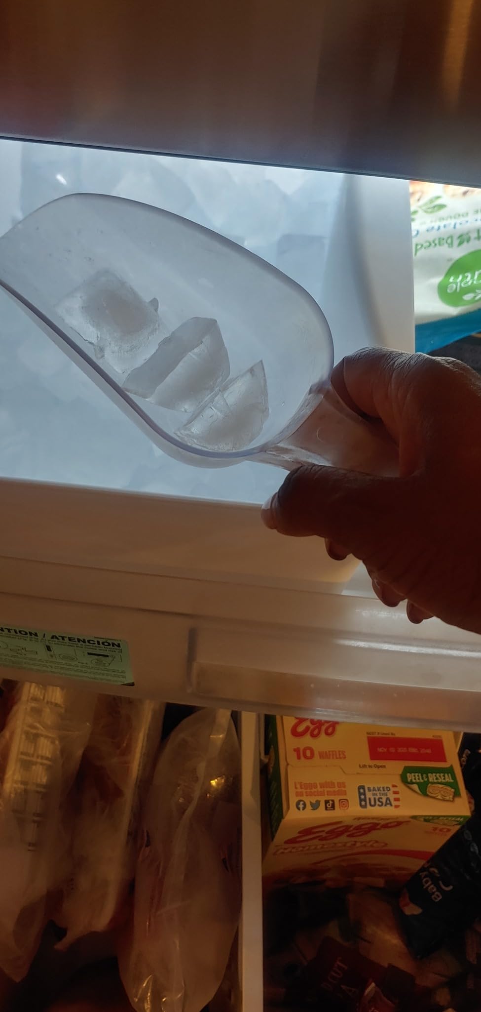 New Star Foodservice Commercial Grade Polycarbonate Plastic Utility Ice Scoop, Clear, 24 oz customer photo 2