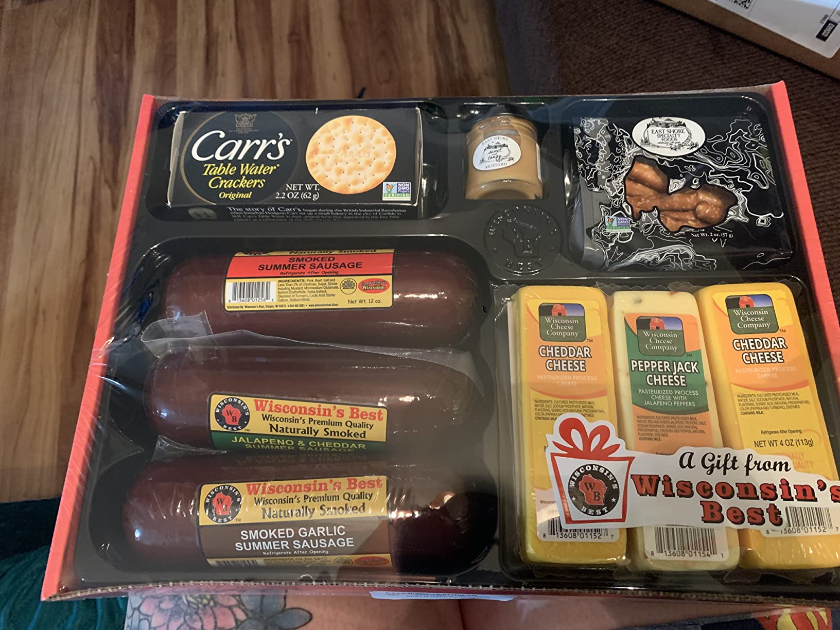 Wisconsin Cheese Company - Ultimate Cheese & Meat Gift Box - Smoked Summer Sausages, 100% Wisconsin Cheese, Crackers, Pretzels & Mustard | Perfect for Parties, Charcuterie Boards, and Holiday Gifts customer photo 1
