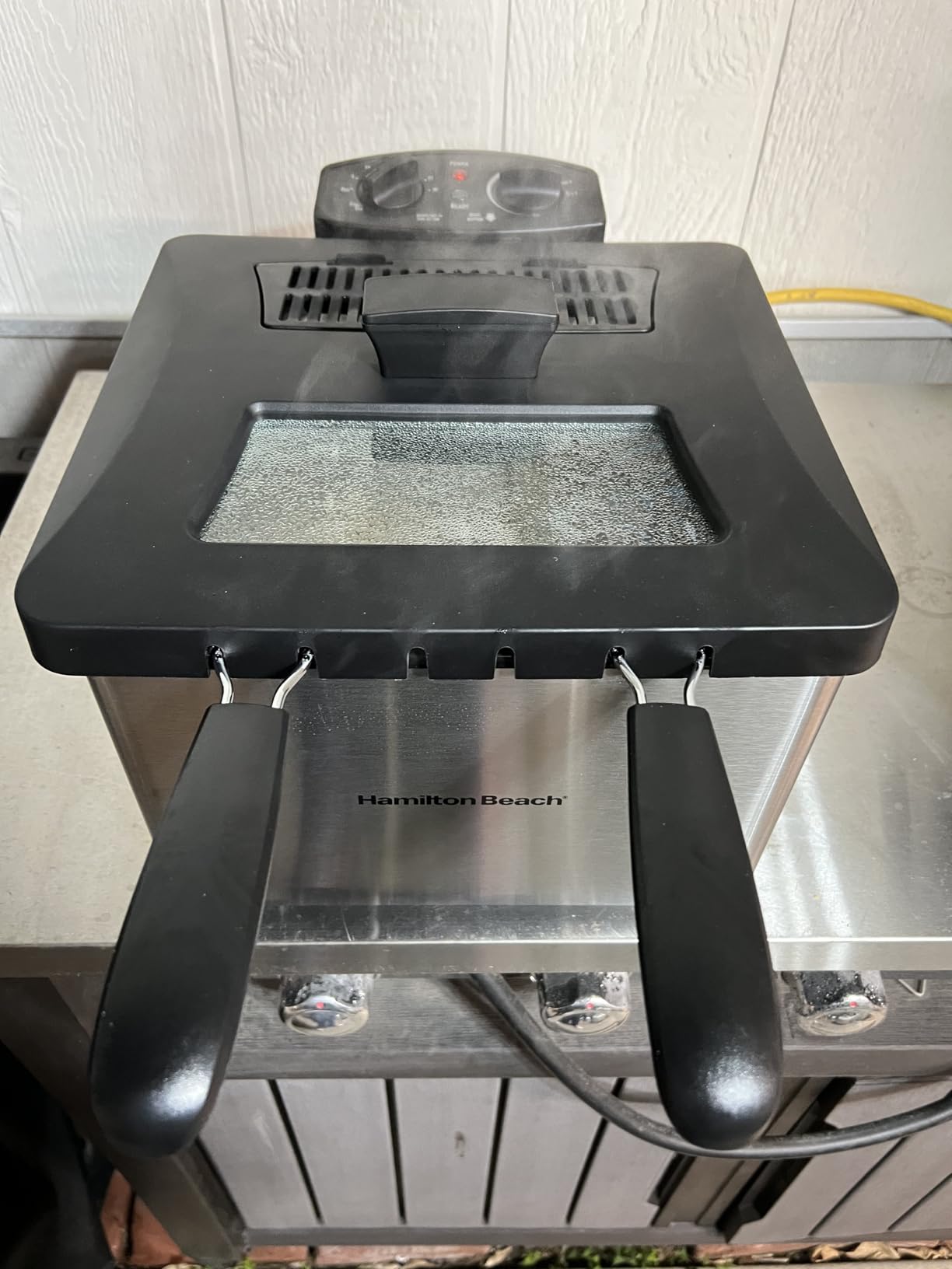 Hamilton Beach Electric Deep Fryer with 2 Baskets and Lid, 4.5 Liters / 19 Cups Oil Capacity, Temperature Control, View Window, Professional Style, 1800 Watts, Stainless Steel (35036) customer photo 2