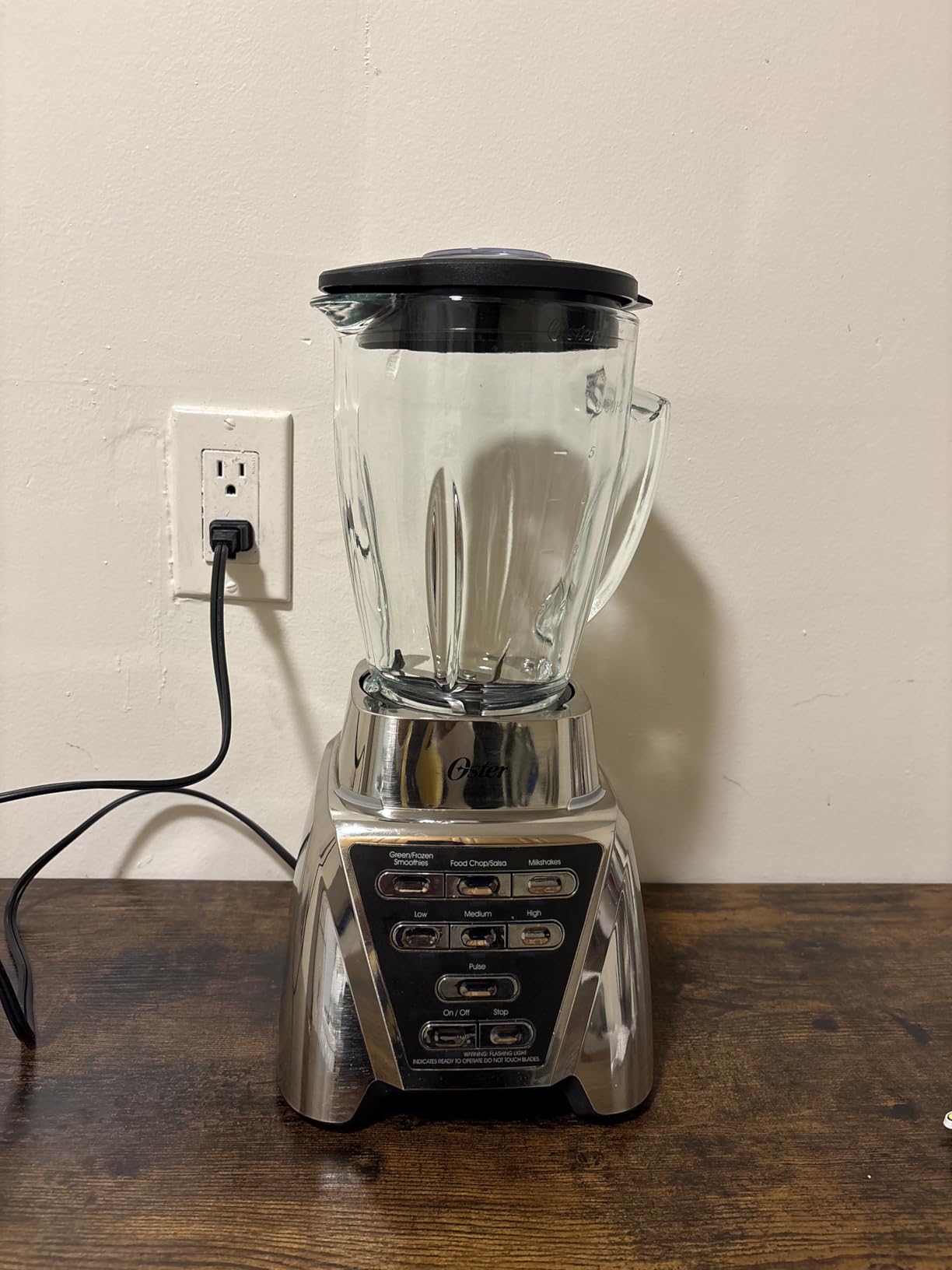 Oster Pro 1200 Smoothie Blender | Glass Jar & 24oz To-Go Cup, 7 Speeds, 1200W Power, Brushed Nickel customer photo 2