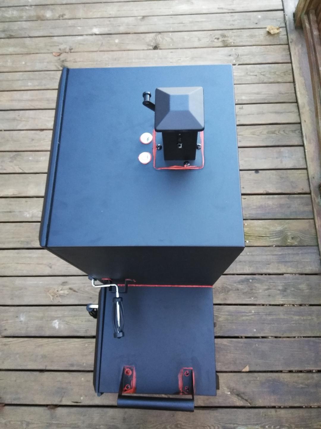 Dyna-Glo DGO1890BDC-D Wide Body Vertical Offset Charcoal Smoker, Black customer photo 2