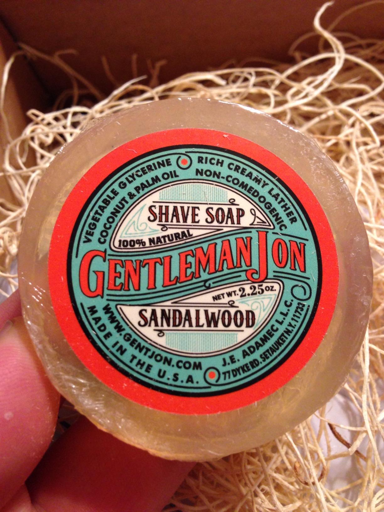 Gentleman Jon Safety Razor Shaving Kit - Vintage Wet Shave Grooming Set for Men, With Old Fashioned Razor, Badger Hair Shaving Brush, Alum Block, Shave Soap, Stainless Bowl & Double Edge Safety Blades customer photo 2