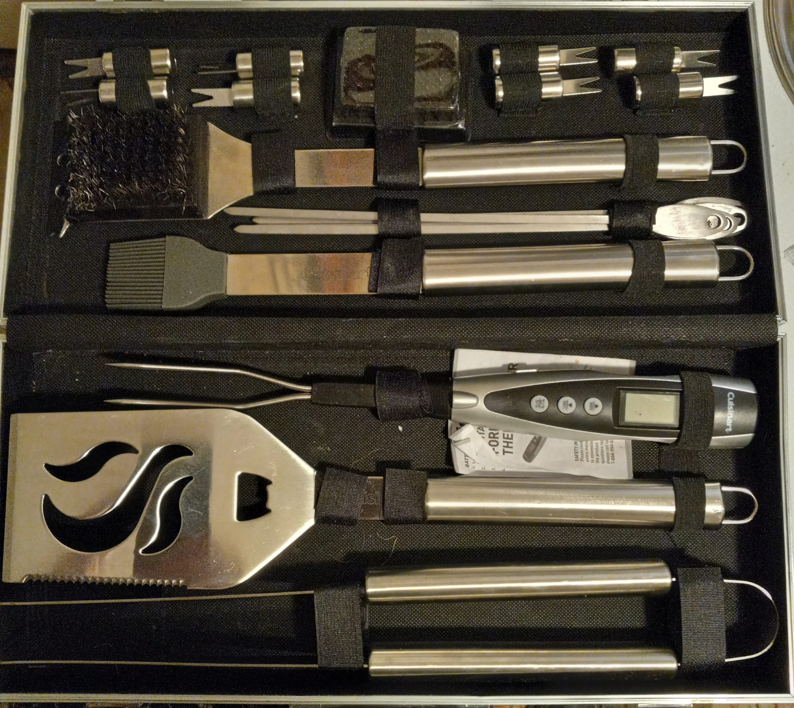 Cuisinart 20-Piece Deluxe Stainless Steel Grill Tool Set - CGS-5020 customer photo 2