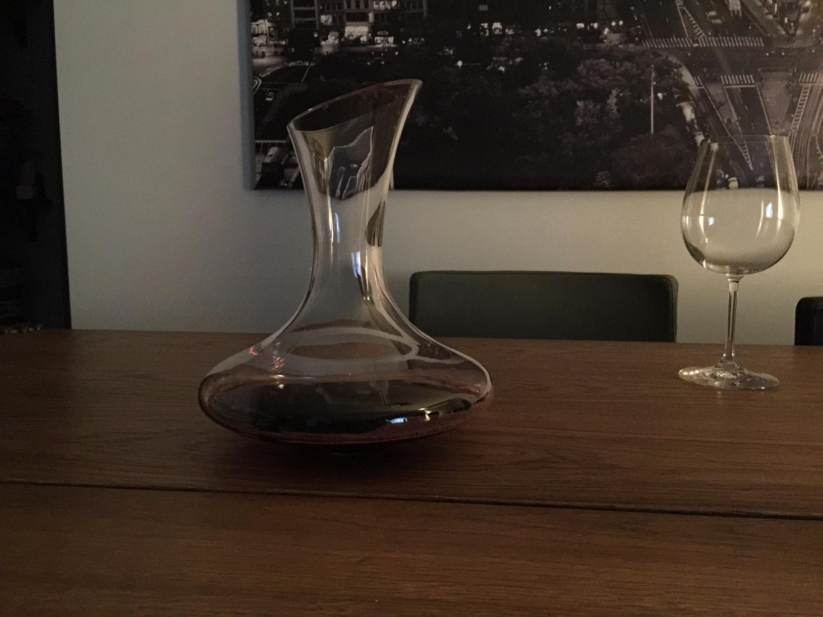 Large Elegant Red Wine Decanter Aerator Pourer - 100% Hand Blown Lead-Free Clear Crystal Glass - Wine Carafe Bottle, Wine Lovers Accessory Gift - 1600ml customer photo 2