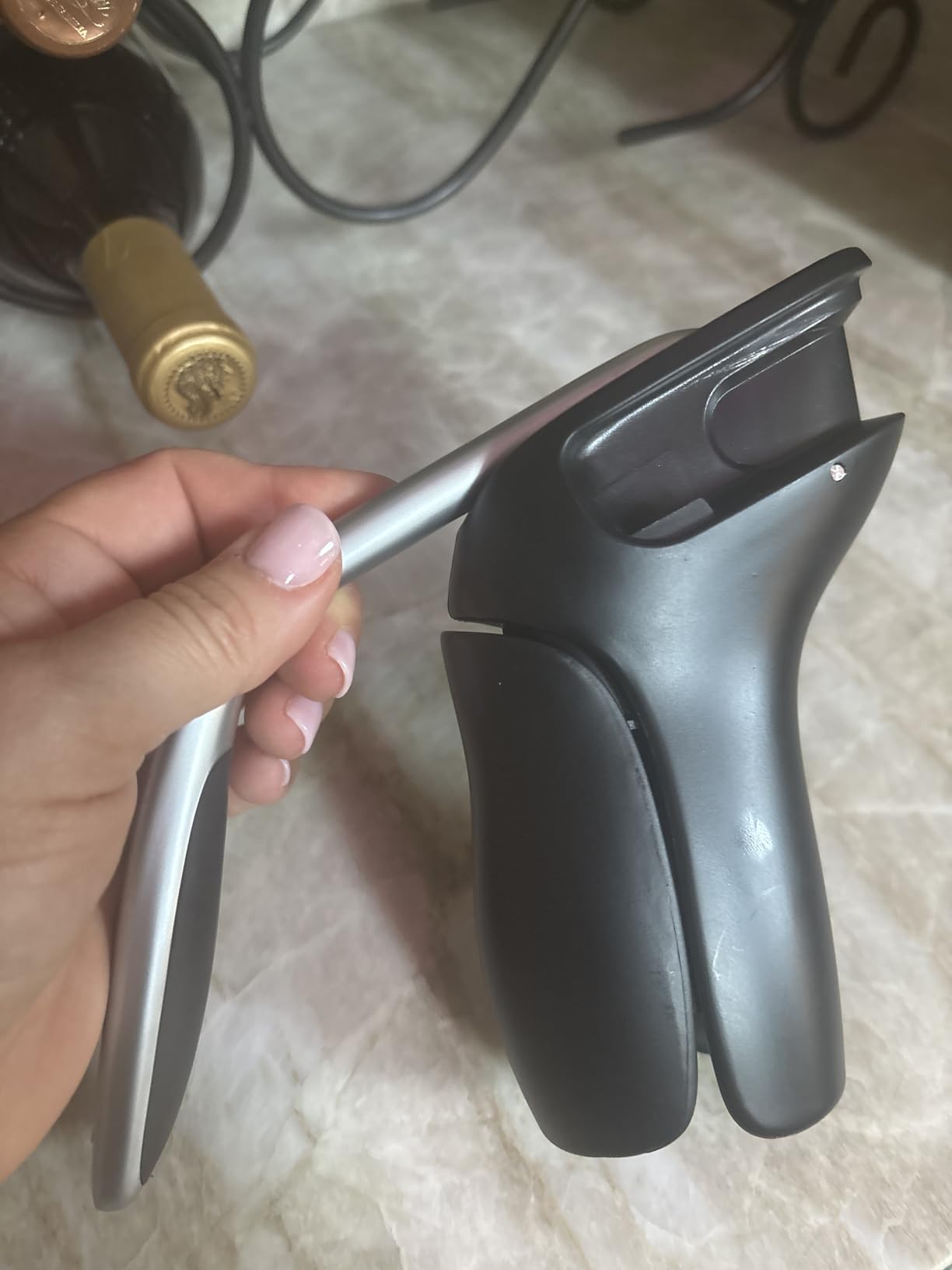 OXO Steel Vertical Lever Corkscrew with Removable Foil Cutter, Wine Opener customer photo 1