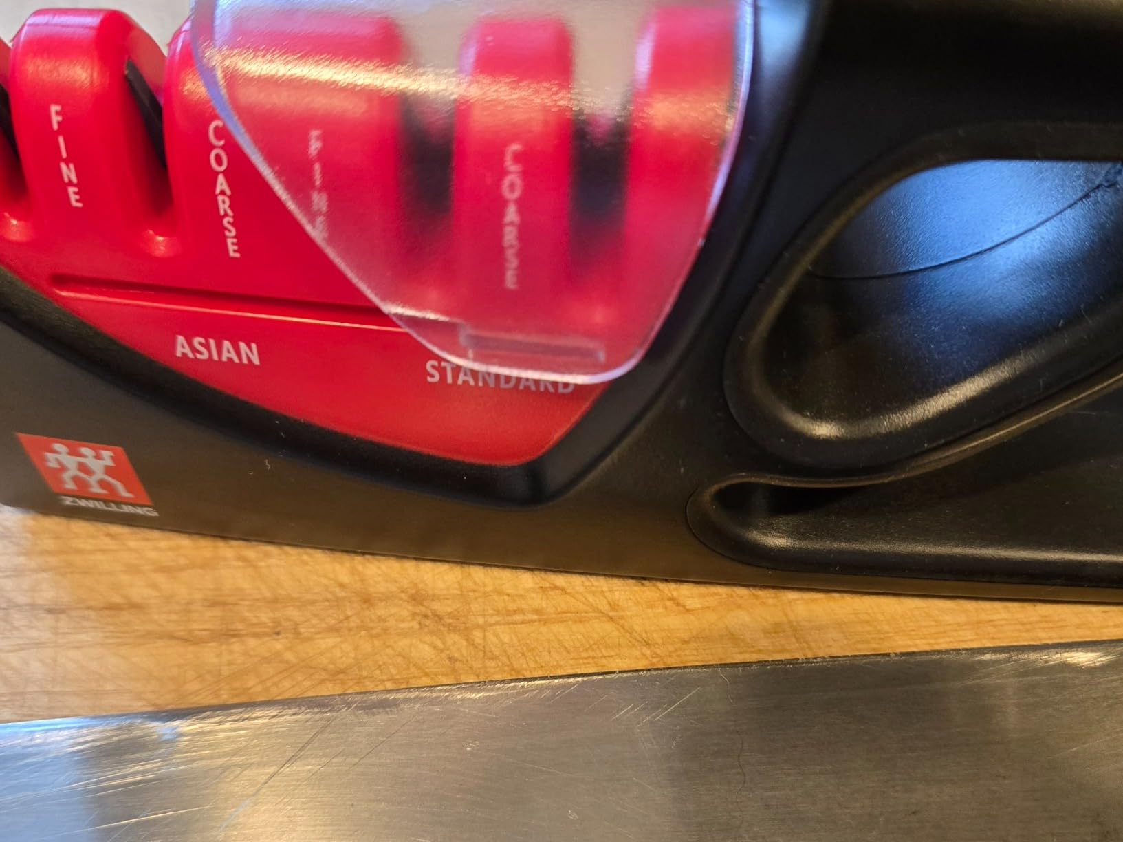 ZWILLING 4-Stage Pull Through Knife Sharpener customer photo 1