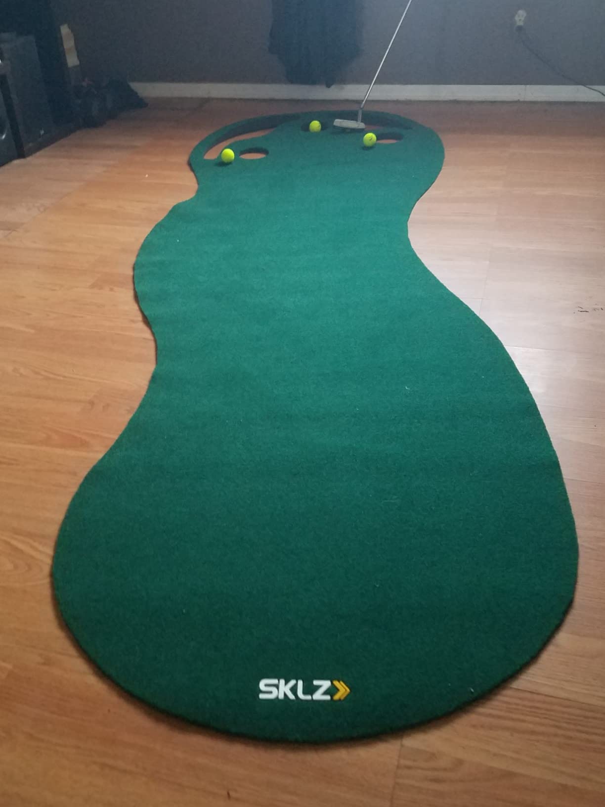 SKLZ Putting Green: Perfect Your Golf Skills with Realistic Home Practice - Improve Your Putting Stroke, Lower Your Scores, and Enjoy Convenient, Training Anytime, Anywhere! customer photo 1