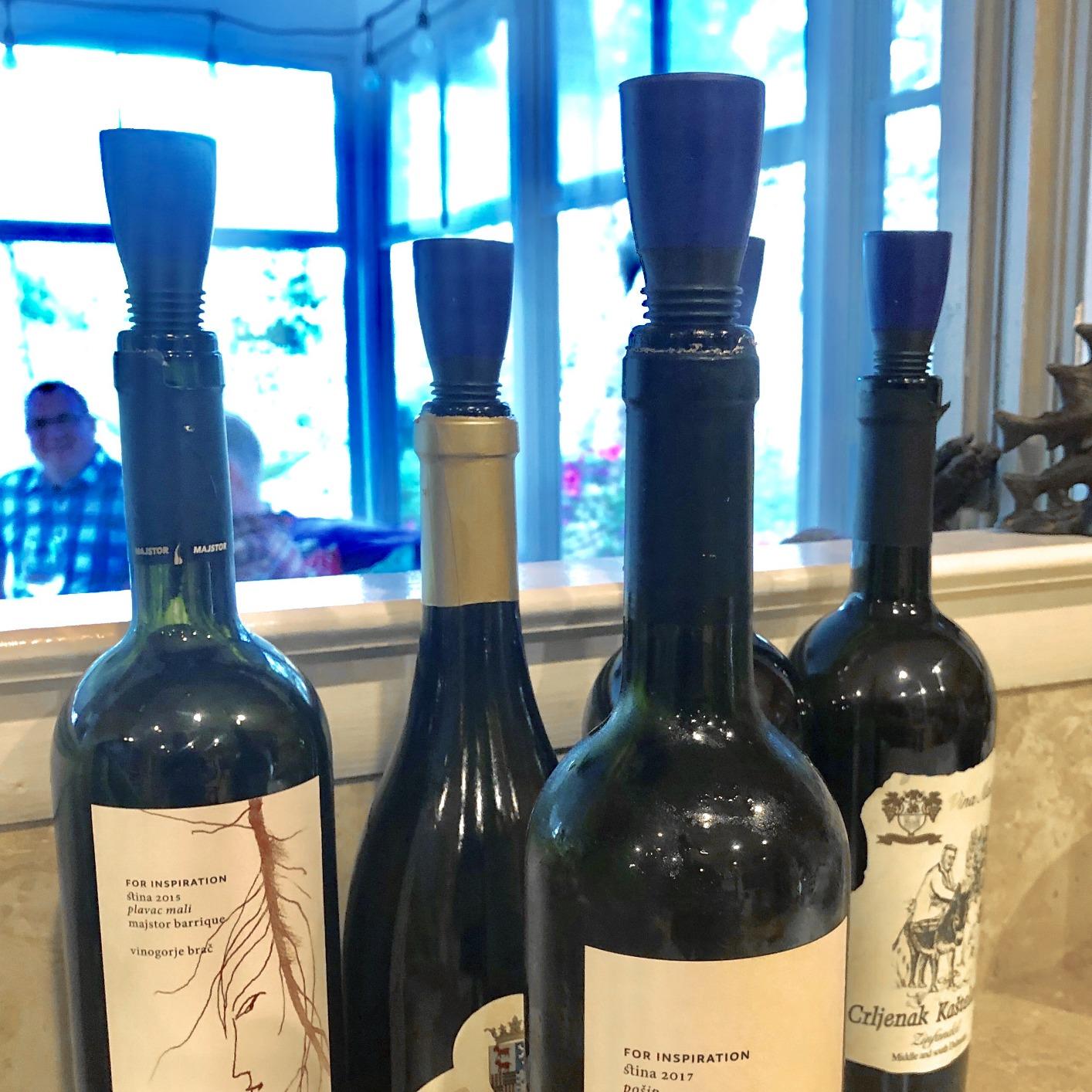 Repour Wine Saver - Wine Preserver and Stopper - Removes Harmful Oxygen from your Wine Simply and Effectively - Indigo Blue 4 Pack customer photo 1