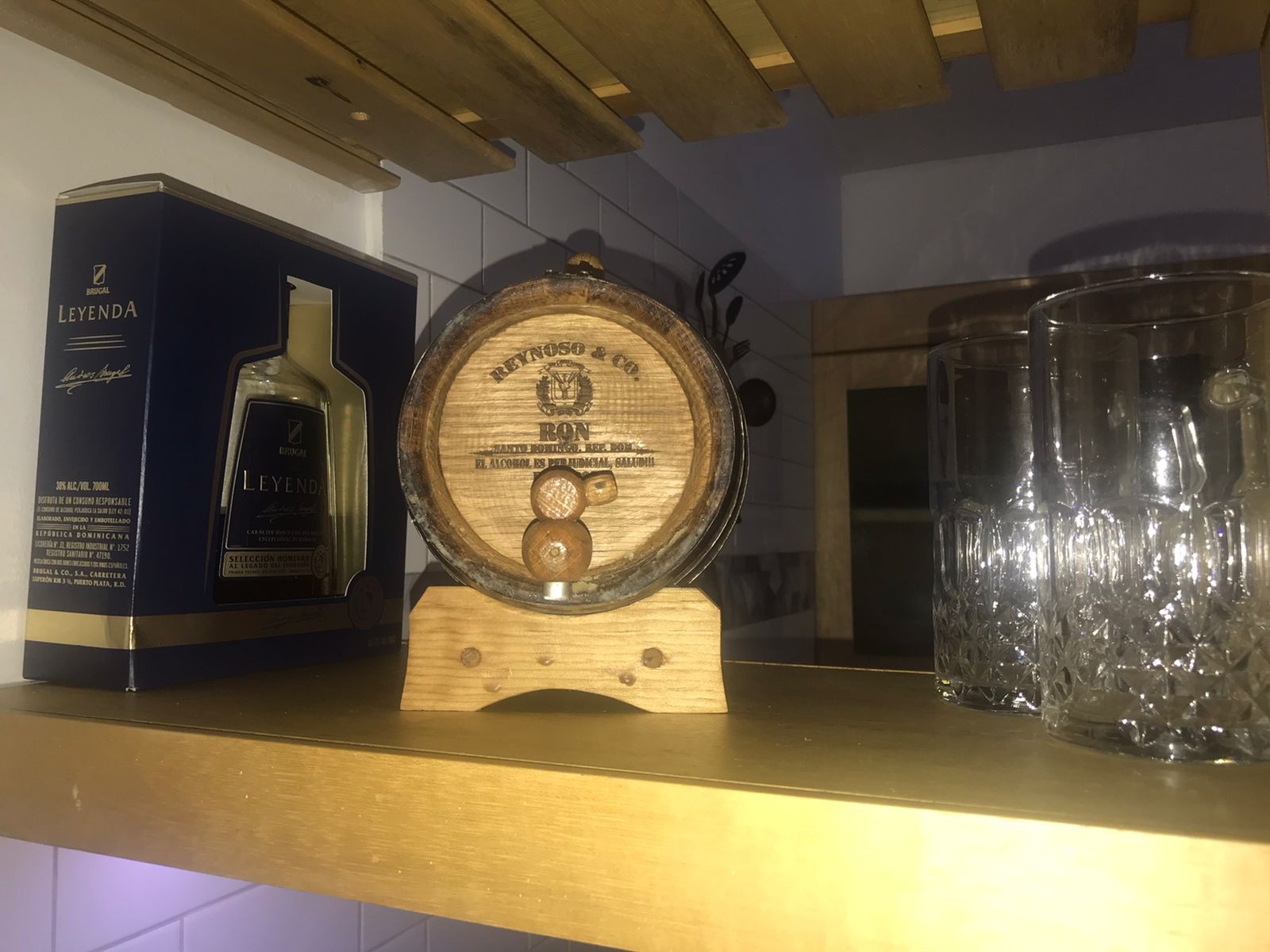 Personalized - Custom American White Oak Bourbon Aging Barrel - Oak Barrel Aged (2 Liters, Black Hoops) customer photo 1