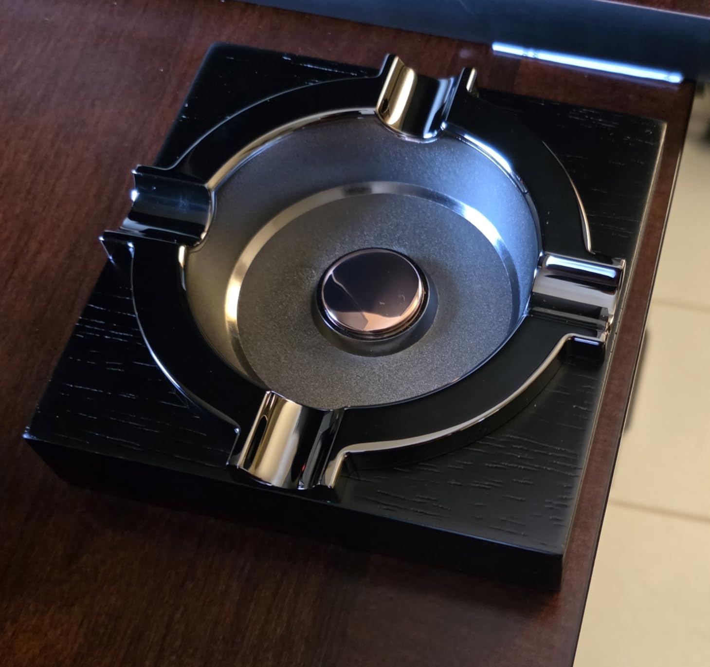 Cigar Ashtray Metal Outdoor Cigar Cigarette Ashtray for Outside Patio/Home Decor Modern Table Cigar Ashtrays,Cigar Ash tray Accessories Gifts for Men-(Square,Alloy) customer photo 1