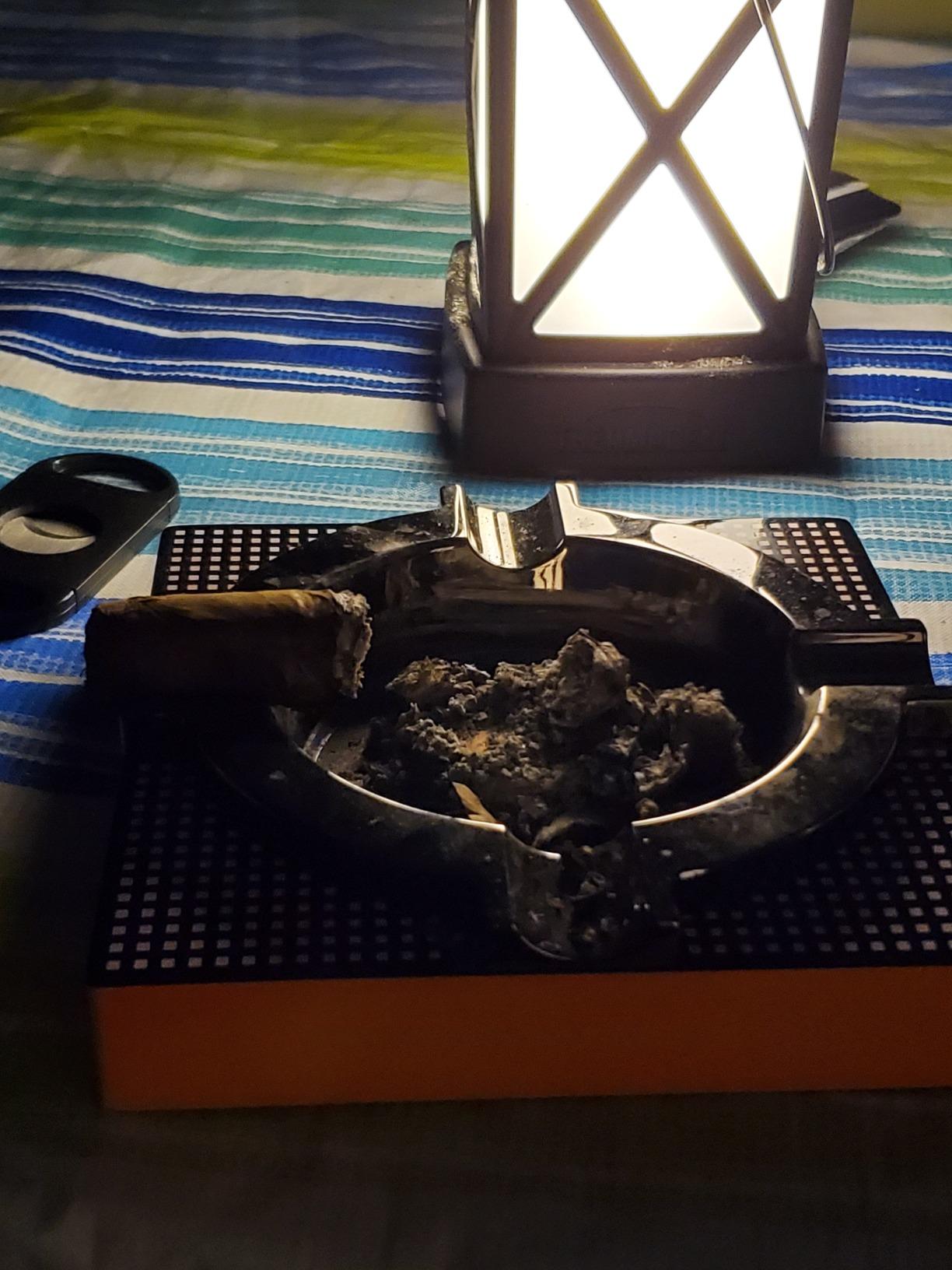 Cigar Ashtray Metal Outdoor Cigar Cigarette Ashtray for Outside Patio/Home Decor Modern Table Cigar Ashtrays,Cigar Ash tray Accessories Gifts for Men-(Square,Alloy) customer photo 2