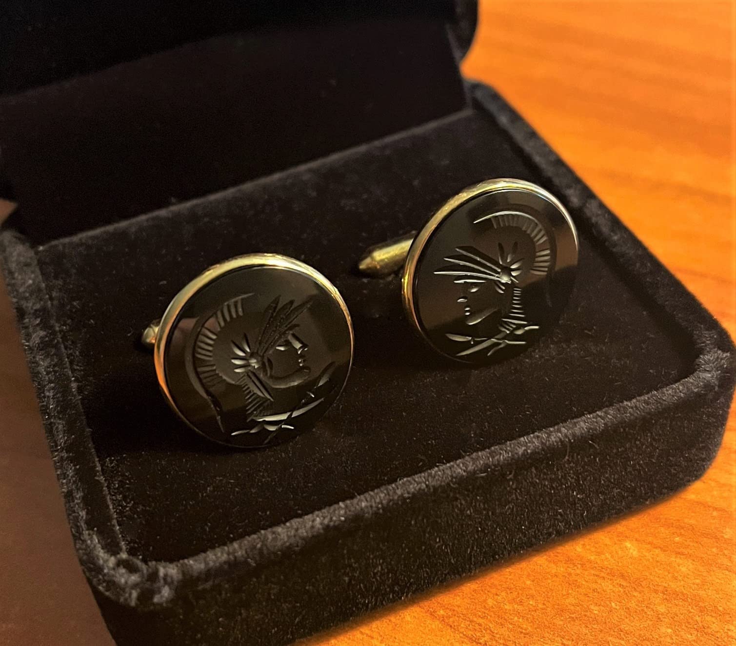 Small Dark Classic Velvet Cufflink Box Case customer photo 2