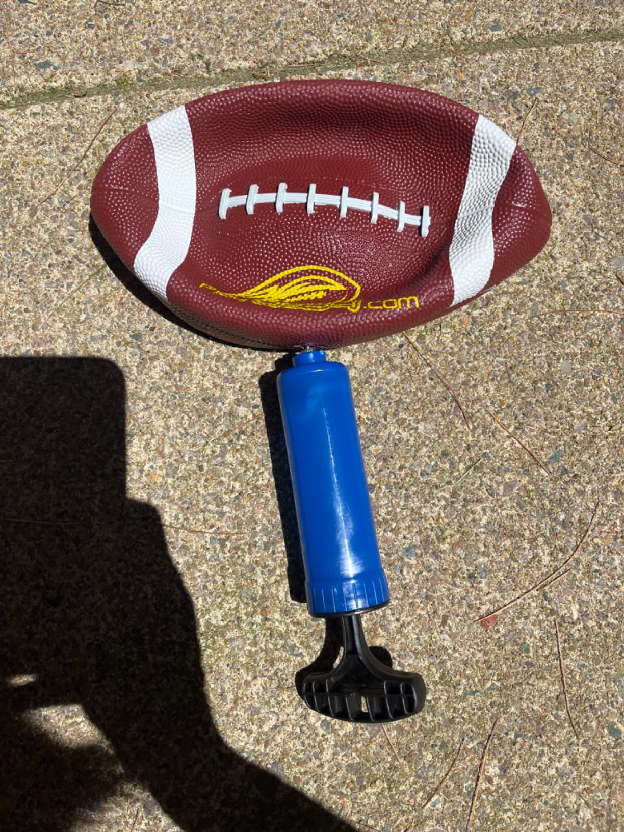 QB54 - The Ultimate Football Yard Game Set, Outdoor Football Toss for Tailgating, Backyard, Beach, Park, Tournaments, Sports Training, Score Touchdowns, Kick Field Goals customer photo 1