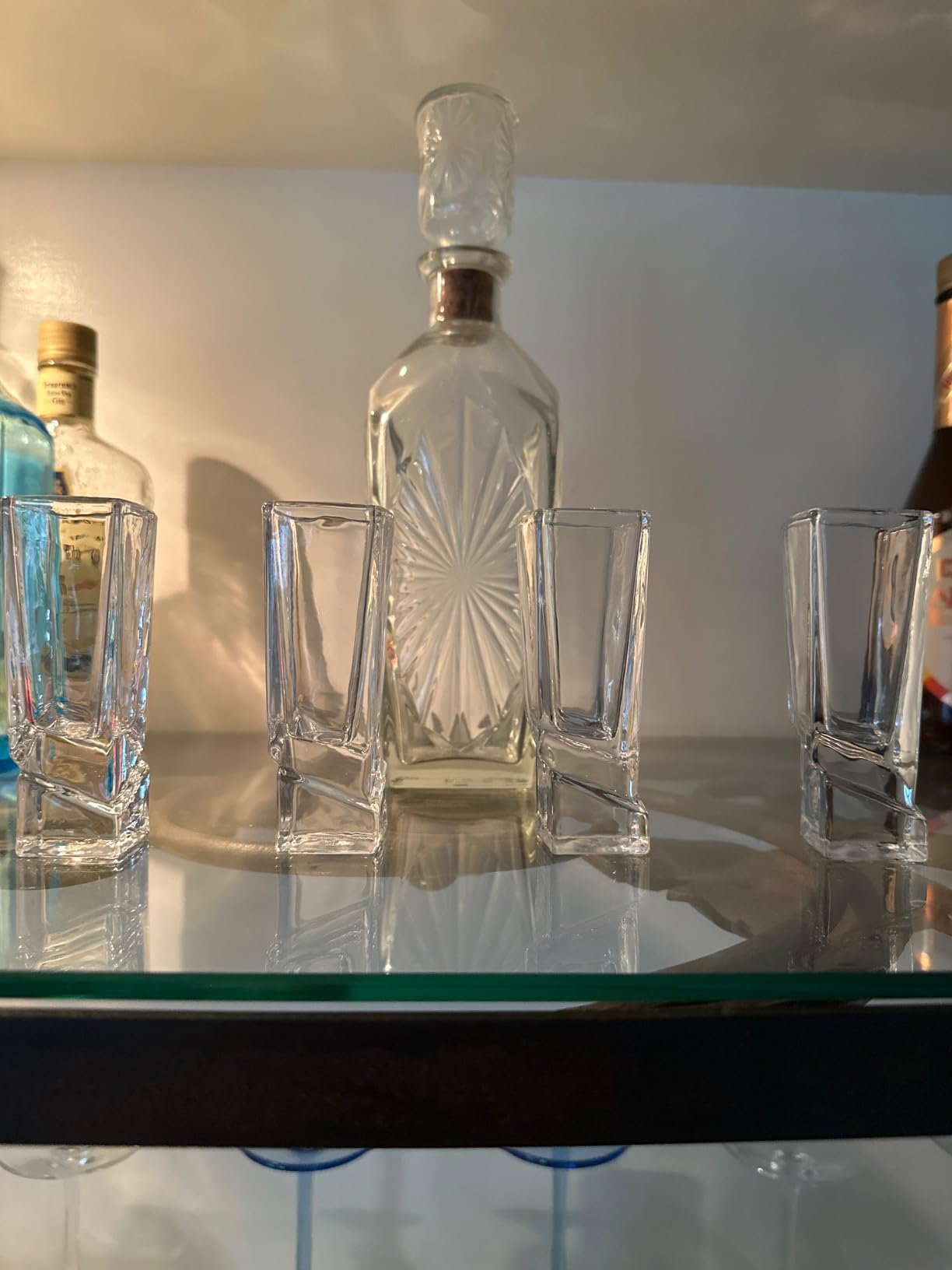 JoyJolt Carre Shot Glasses Square Heavy Base Shot Glass Set Of 4, 1.8-Ounce customer photo 1