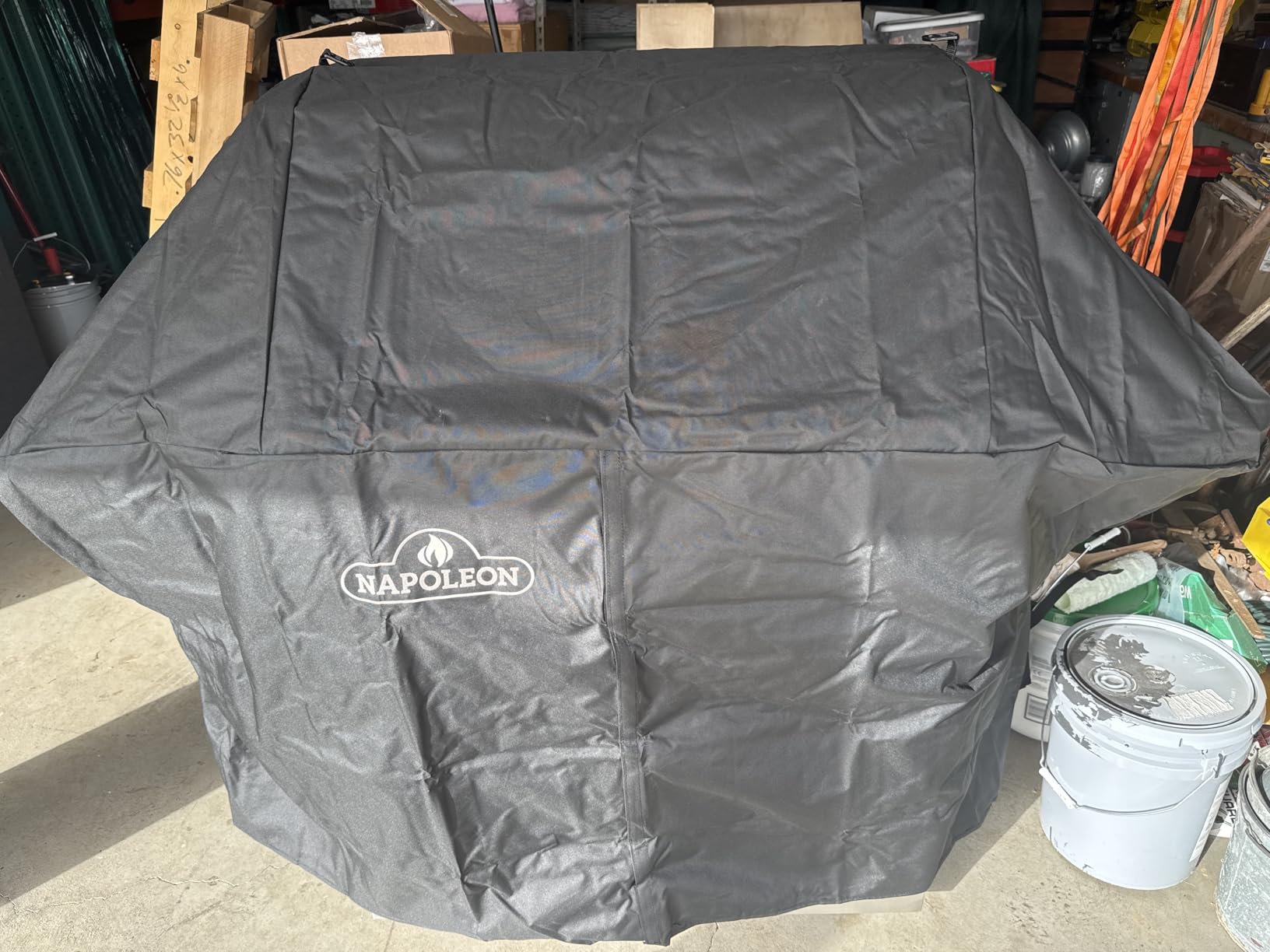 Napoleon Grill Cover for PRO 665 - Black, Water Resistant, UV Protected, Air Vents, Hook and Loop Closure, Hanging Loops, Adjustable Buckled Straps customer photo 1