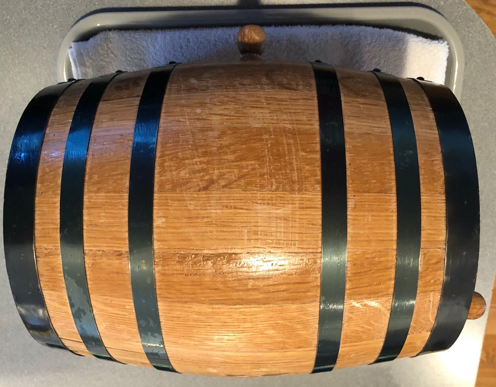 Personalized - Custom Engraved American Premium Oak Aging Barrel - Age your own Whiskey, Beer, Wine, Bourbon, Tequila, Rum, Hot Sauce & More (5 Liters) customer photo 1