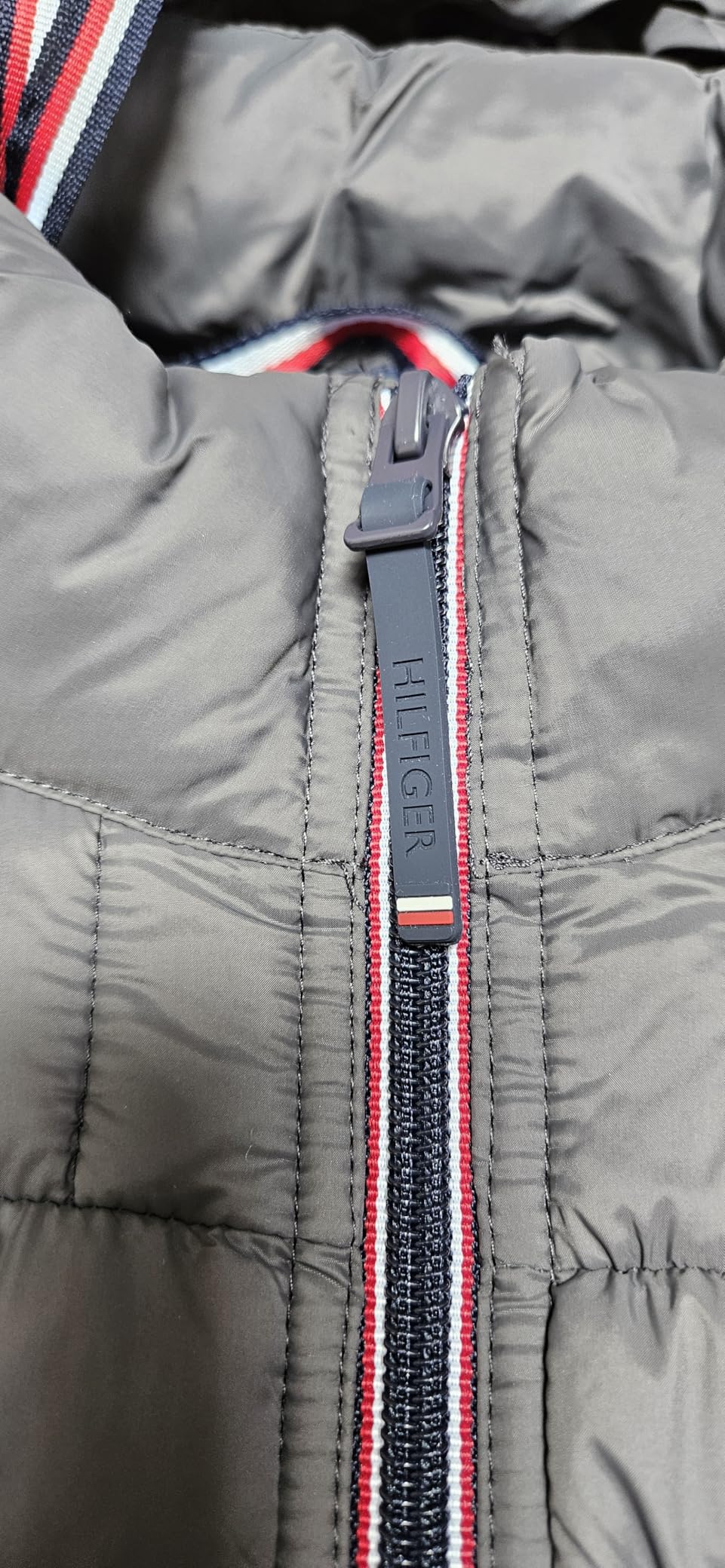 Tommy Hilfiger Mens Embroidered Logo Puffer Jacket customer photo 2