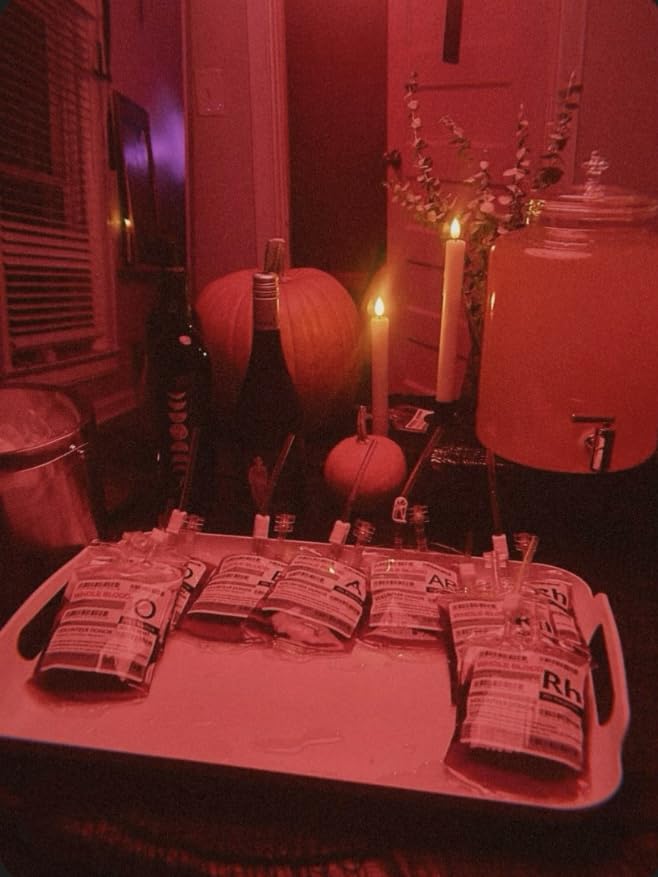 WYNK 20 Pack Halloween Decorations Blood Bag for Drink, 11.5 FL Oz Reusable Cups Containers, Live Blood of Theme Parties, Halloween/Vampire/ Hospital Theme Party Favors, Nurse Graduation Party Props customer photo 1