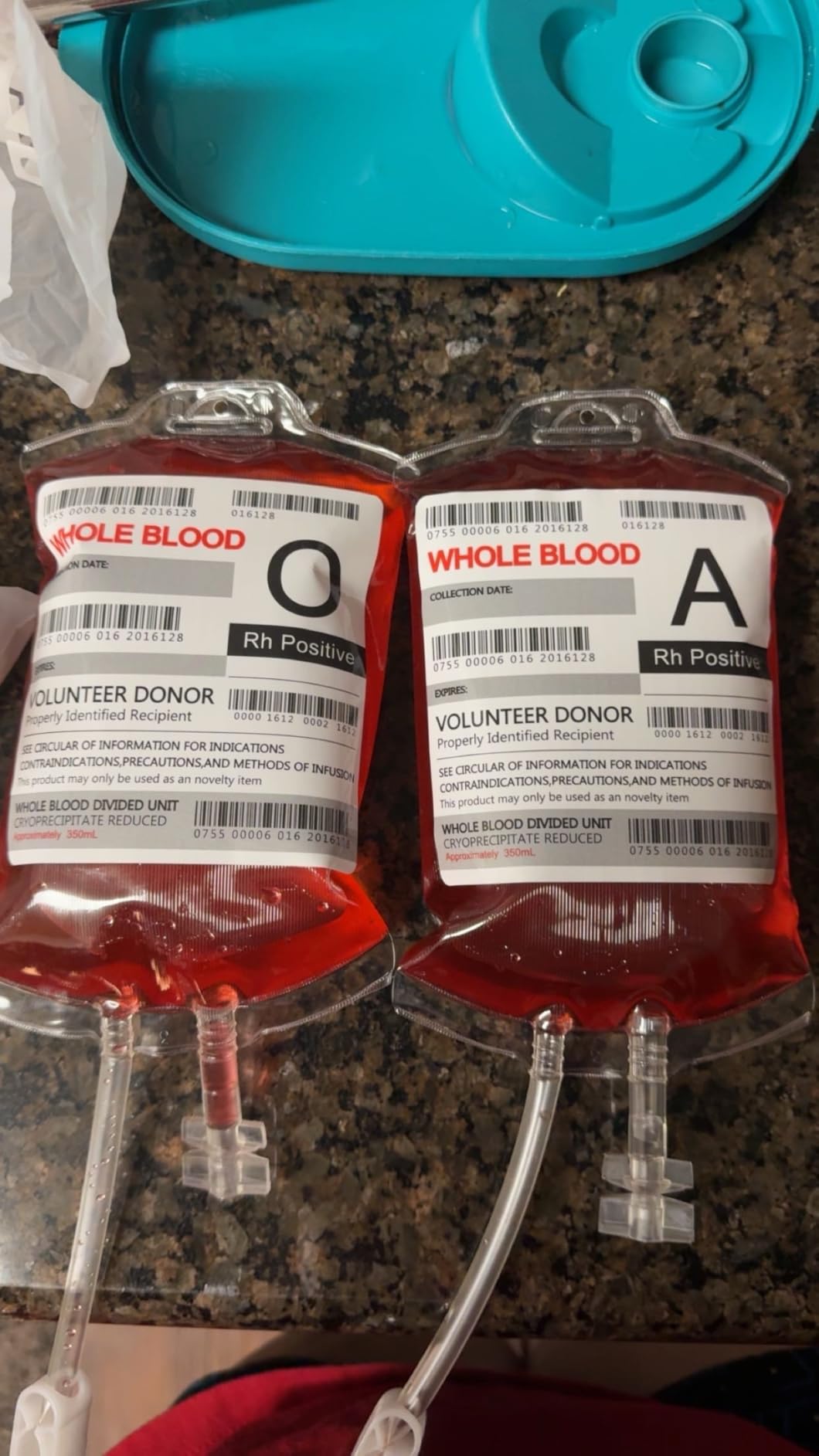 WYNK 20 Pack Halloween Decorations Blood Bag for Drink, 11.5 FL Oz Reusable Cups Containers, Live Blood of Theme Parties, Halloween/Vampire/ Hospital Theme Party Favors, Nurse Graduation Party Props customer photo 2