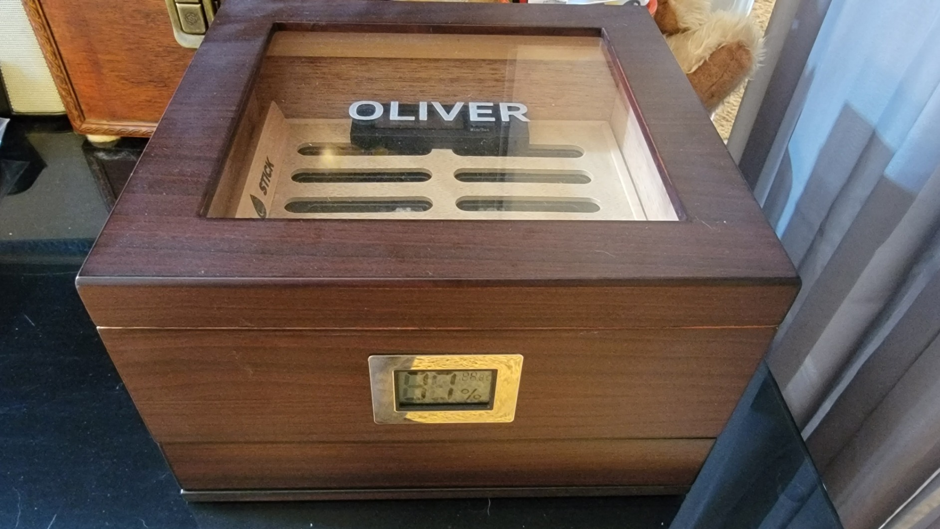 CASE ELEGANCE Glass Top Cigar Humidor with Thick Cedar, Easy Humidification System, Accurate Digital Hygrometer - Renzo, Brown customer photo 1