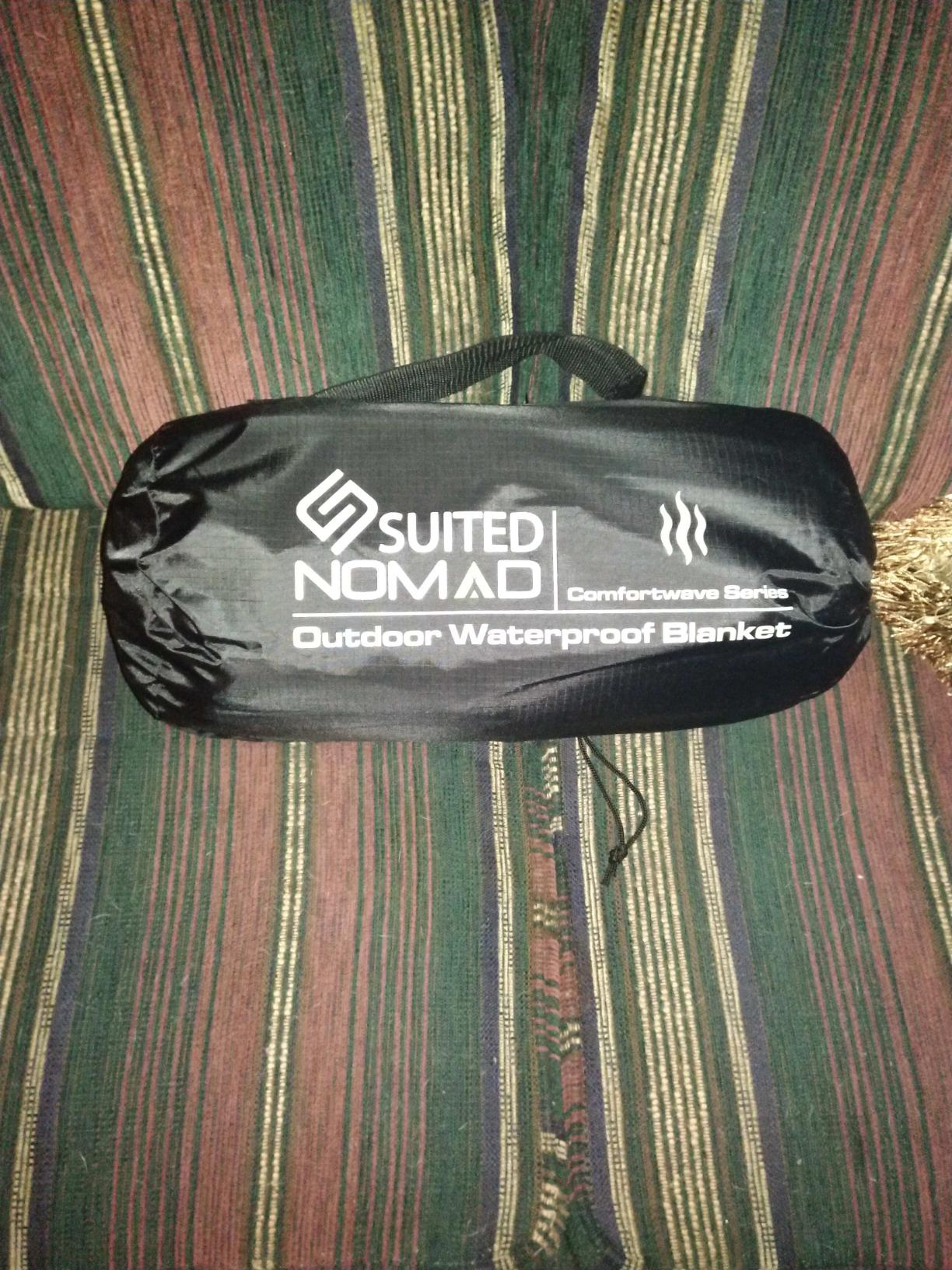 SUITEDNOMAD Large Waterproof Outdoor Stadium Blanket, Windproof and Warm Extra Thick Fleece or Quilted Sherpa, Great for Cold Weather Camping, Picnic, Sports, Festivals customer photo 1