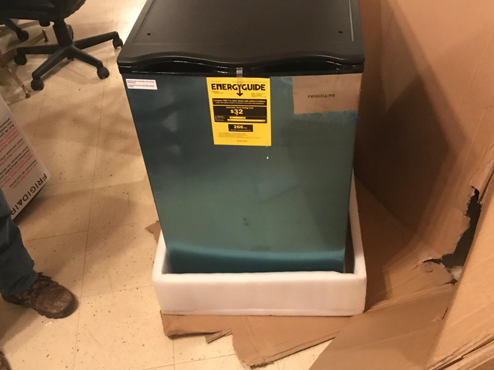 Frigidaire EFRB200 6.1 Cu Ft Stainless Steel Kegerator Beer Bar customer photo 2