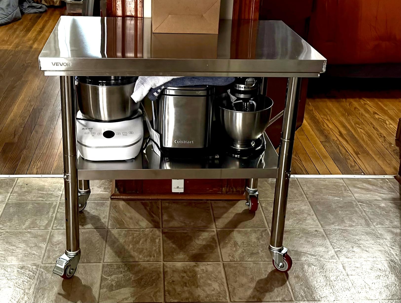 Vevor Mophorn Stainless Steel Work Table 36x24 Inch with 4 Wheels, Casters Heavy Duty Food Prep Worktable for Commercial Kitchen Restaurant, Silver customer photo 1