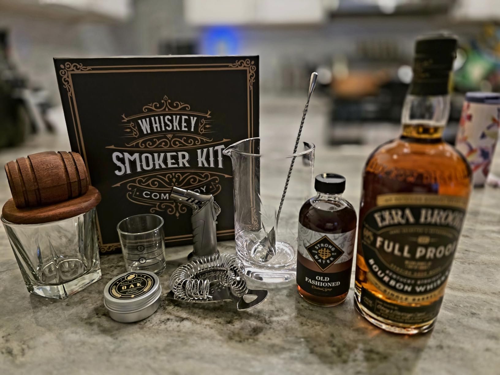 Cork & Mill Cocktail Mixing Glass, Old Fashioned Kit, Large 24 oz Crystal Cocktail Mixer for Bartenders, 9-Piece Home Bar Accessories Set for Manhattans and Other Whiskey Drinks customer photo 1