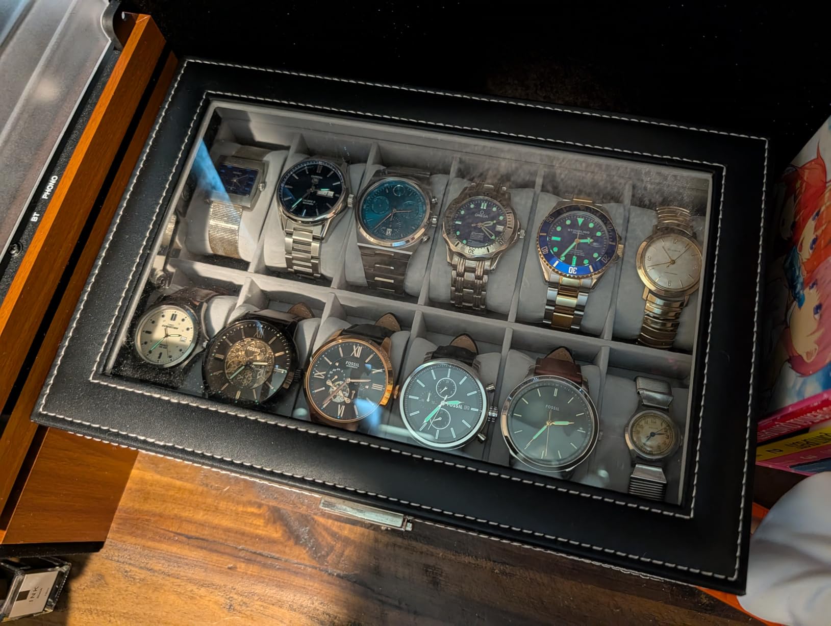 Ogrmar 12 Slot PU Leather Lockable Watch Storage Boxes, Men & Women Jewelry Display Drawer Case, 2-tier Organizer Watch Showcase with Glass Lid (Black) customer photo 2