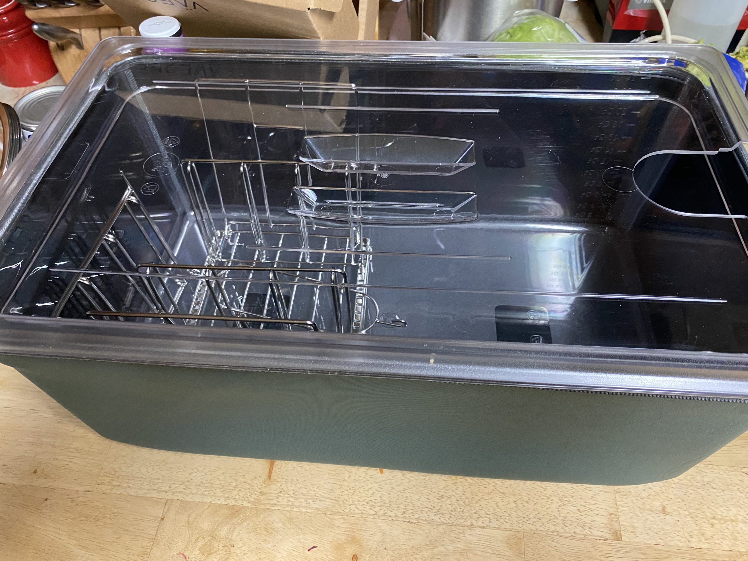 VAESKE Professional Large Sous Vide Container with Lid, 2 Sous Vide Racks & Insulating Sleeve | Neoprene Retains Heat | Compatible with Anova, Nano, Inkbird, Most Sous Vide Cookers (26 QT) customer photo 2