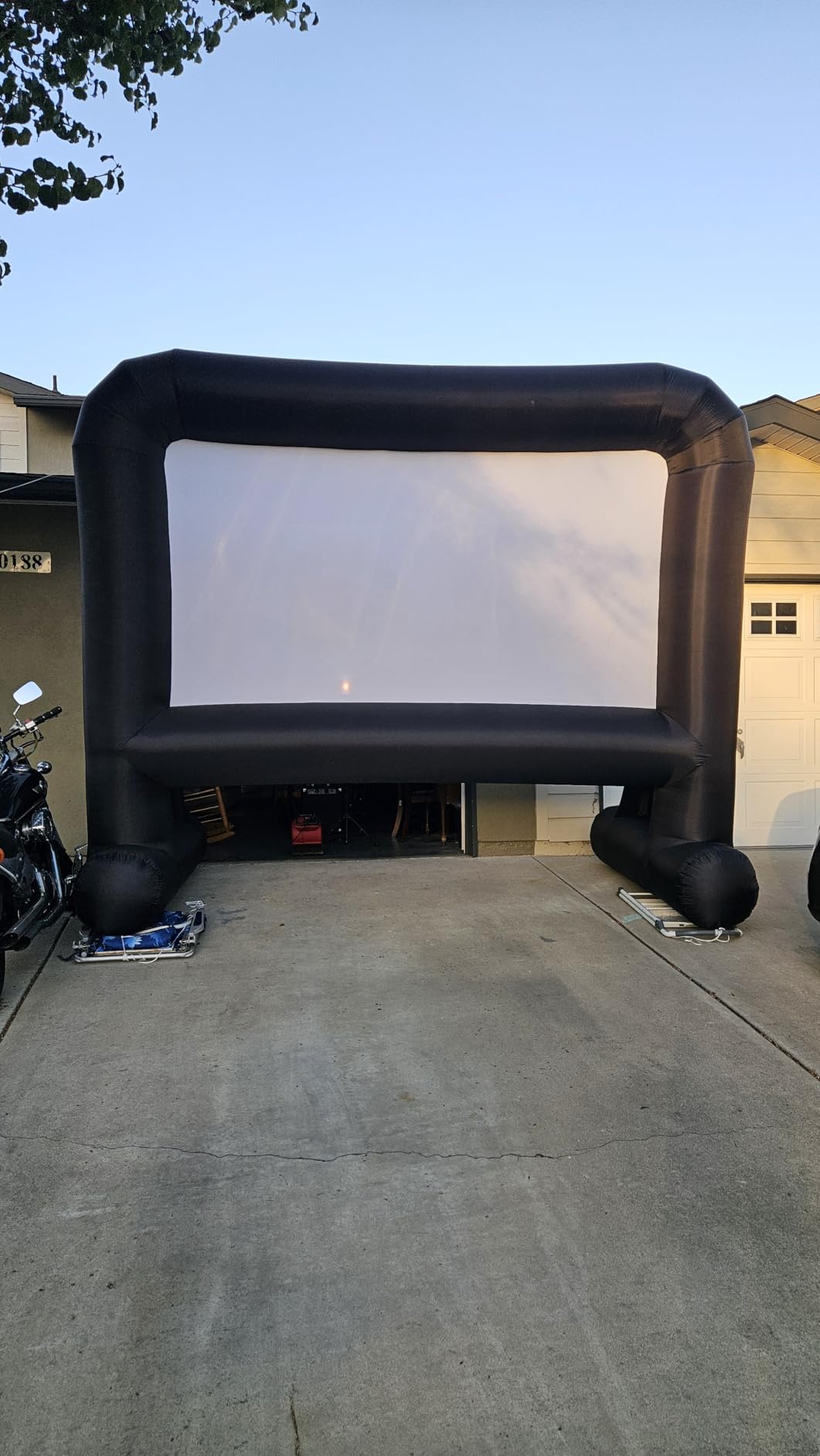 OUTTOY Inflatable/Blow Up Projection Screen with Quiet Fan and Storage Bag, Easy Set up, Mega for Outdoor, Backyard Movie Night, Theme Parties, Celebrations-16FT customer photo 2