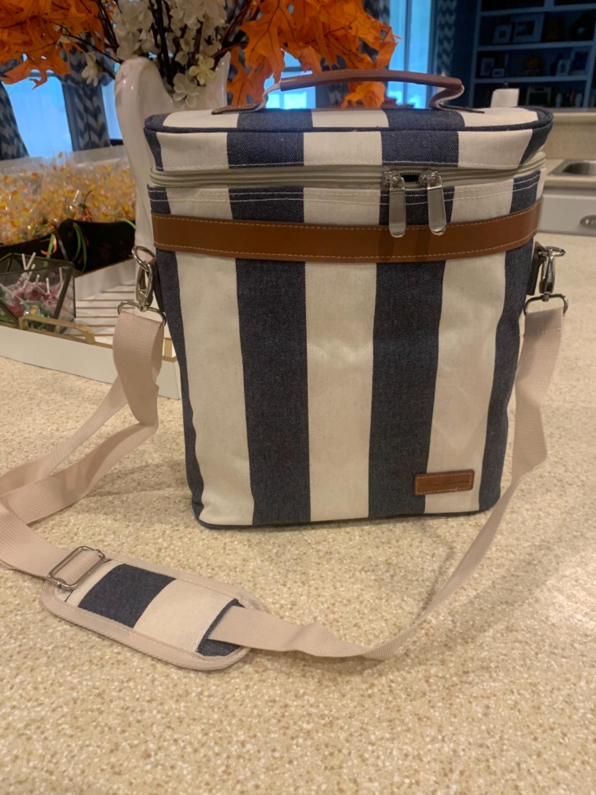 3 Bottle Insulated Wine Tote Cooler Bag, Portable Carrier with Corkscrew Opener and Shoulder Strap for Beach Travel Picnic, Unique Carrier customer photo 1