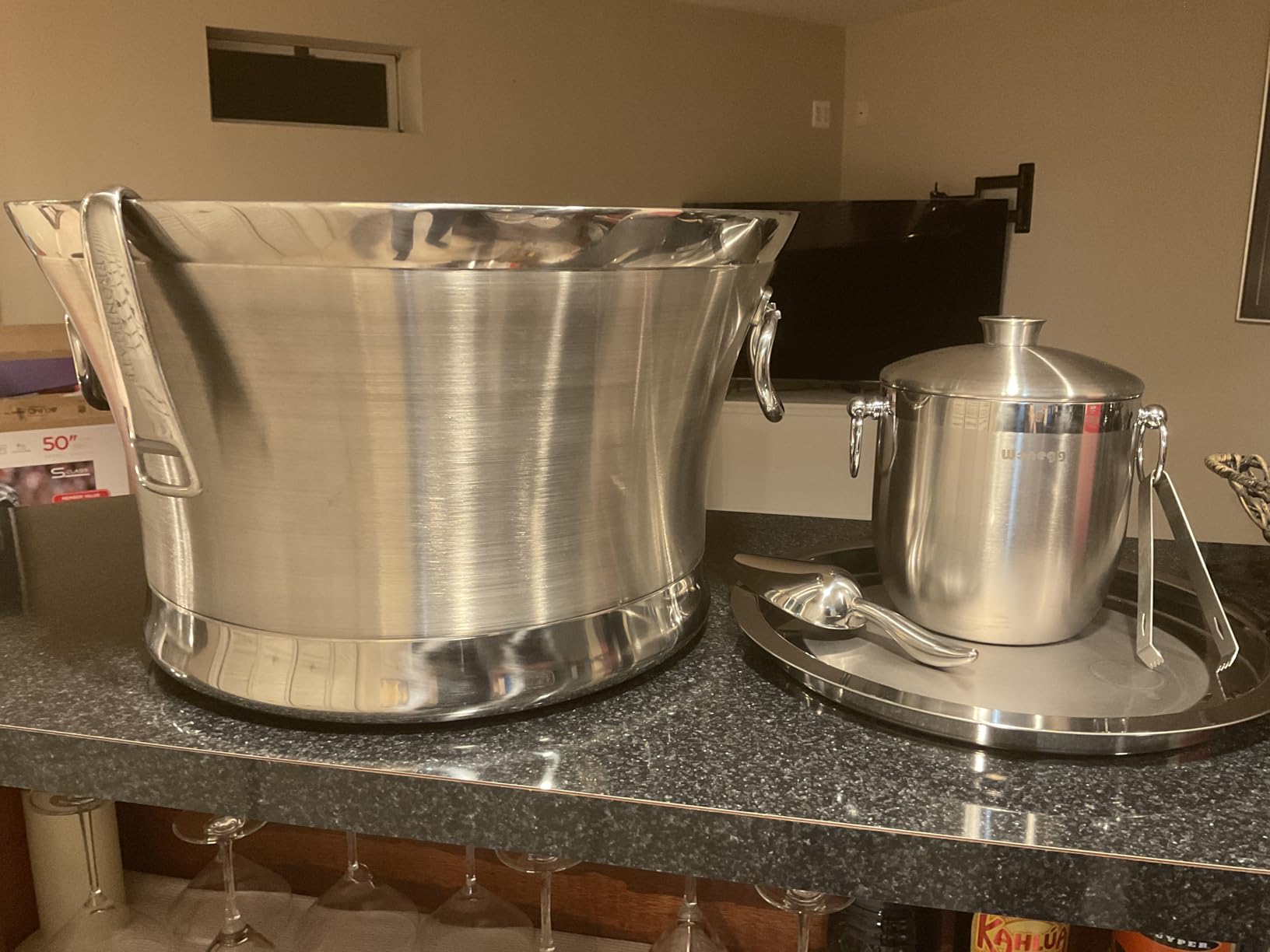 Ice Bucket with Lid, Scoop, Tongs and Strainer - Well Made Insulated Stainless Steel Keep Ice Frozen Longer - Ideal for Cocktail Bar, Parties, Chilling Wine, Champagne - 3 Liter (Stainless Steel) customer photo 2