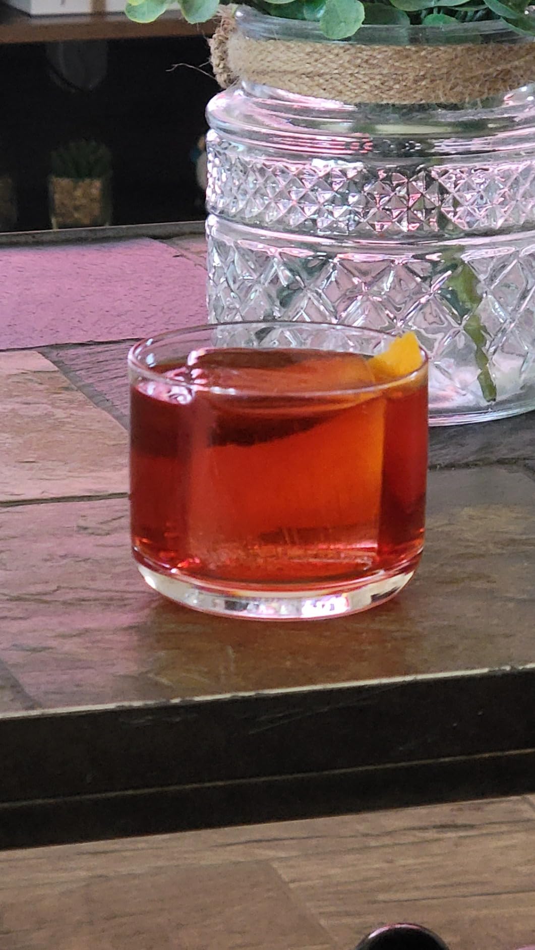 Viski Raye Crystal Negroni Glasses, Lowball Cocktail Glasses Premium Crystal Glassware, 8oz Tumbler Glasses Set of 2 customer photo 1