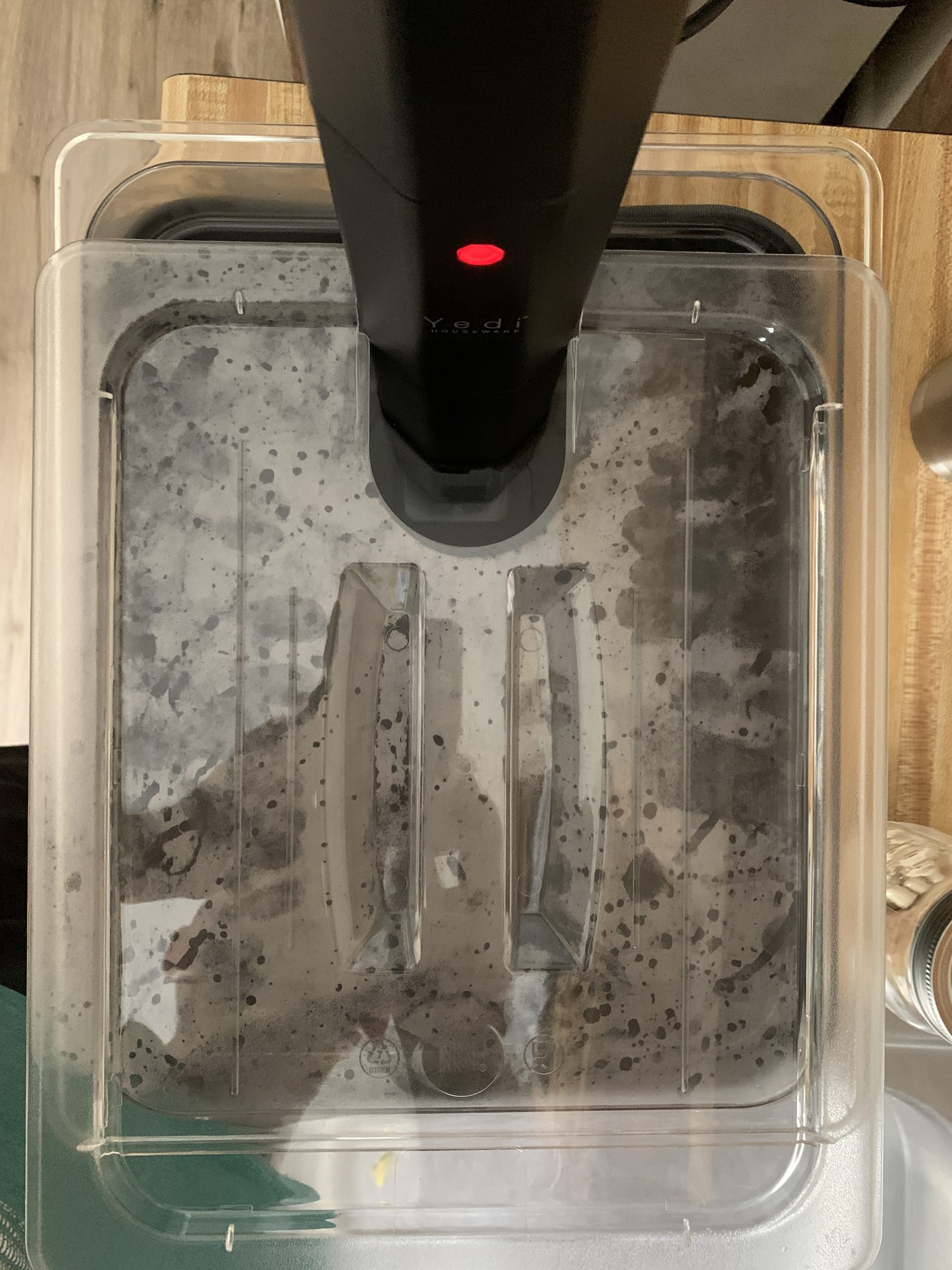 VAESKE Insulated Sous Vide Container with Lid and Rack | Neoprene Retains Heat & Protects Countertops | Works with Most Sous Vide Cookers (12 QT) customer photo 2