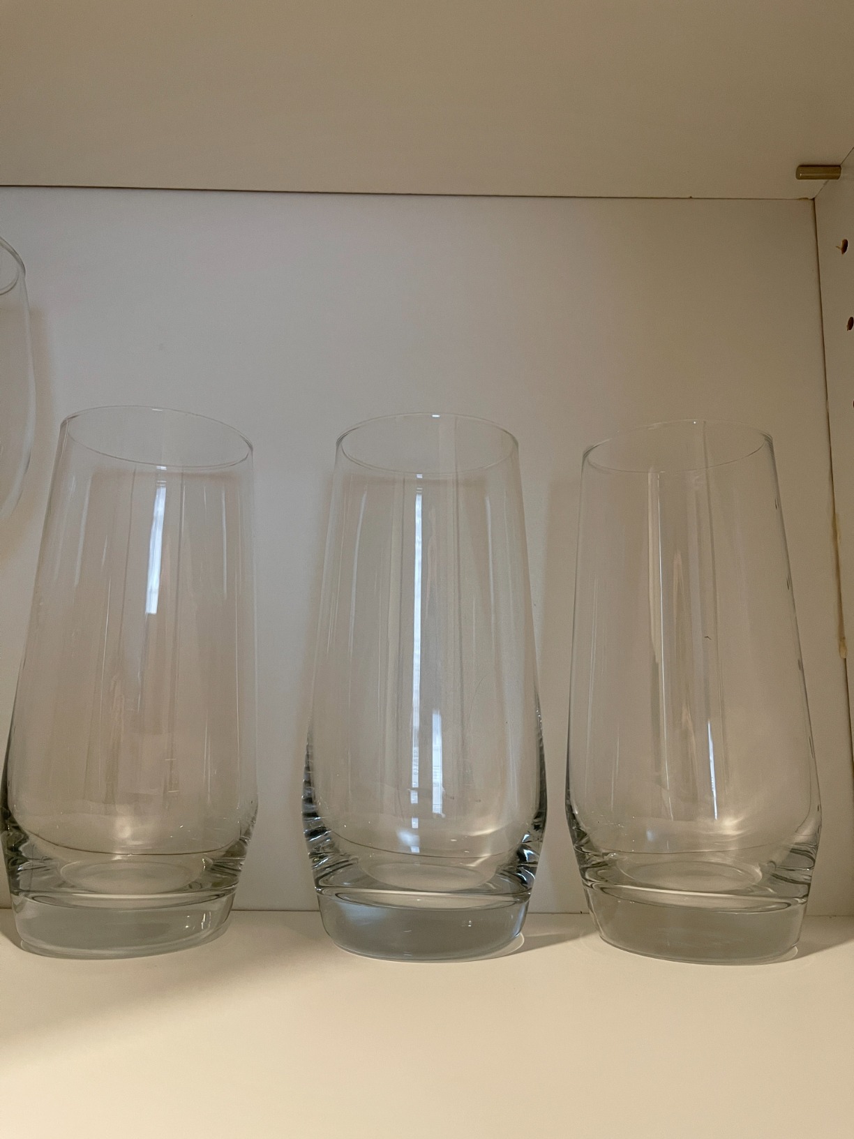 JoyJolt Gwen 18.5 oz Highball Glasses, 4pc Tall Glass Sets. Lead-Free Crystal Glass Drinking Glasses. Water Glasses, Mojito Glass Cups, Tom Collins Bar Glassware, and Mixed Drink Cocktail Glass Set customer photo 1
