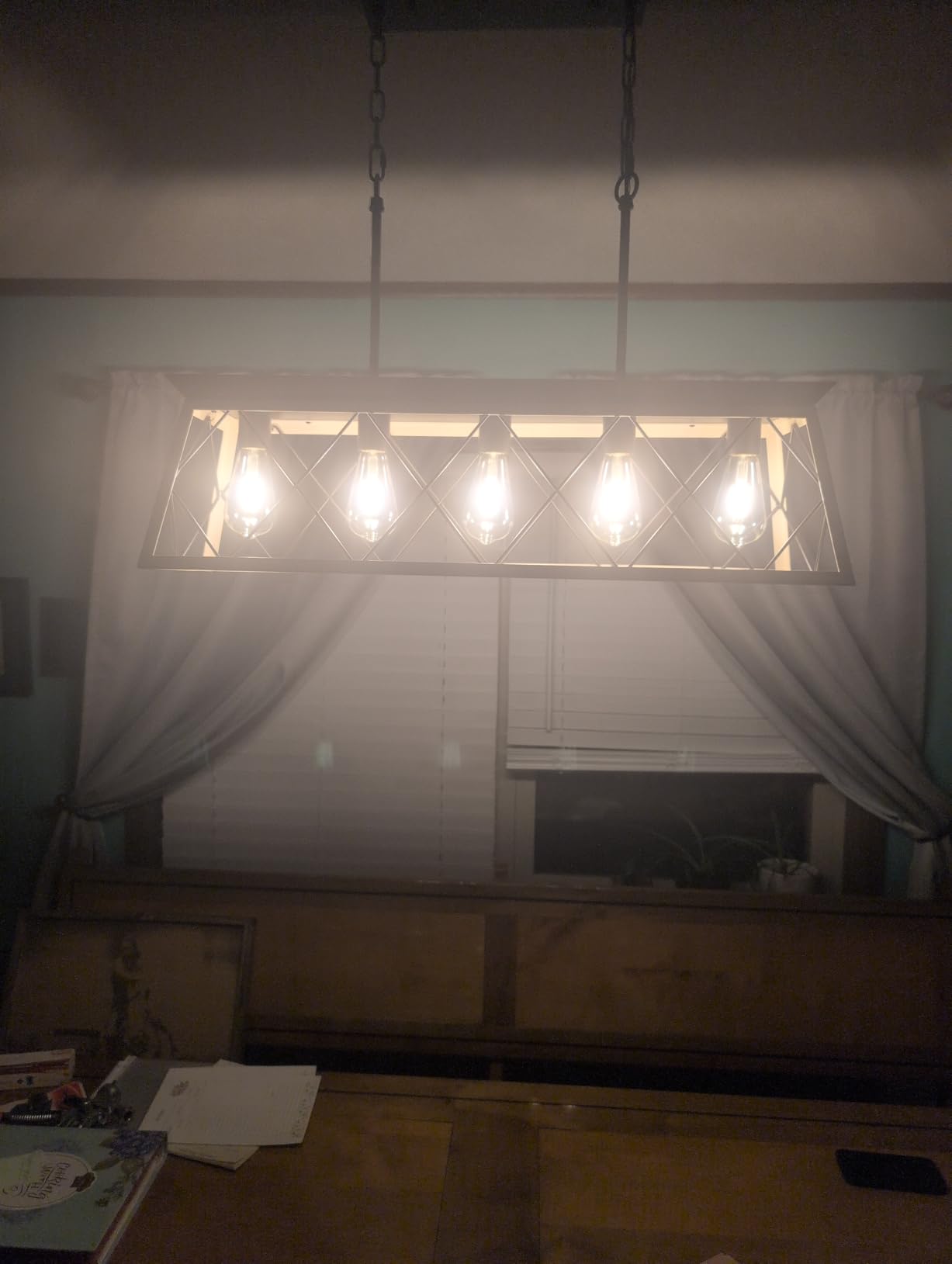 Q&S Farmhouse Vintage Chandelier, Rustic Pendant Light, Industrial Hanging Light Fixture for Dining Room Kitchen Island, Wrought Iron, ORB+Oak White 4 Lights E26 UL Listed customer photo 1