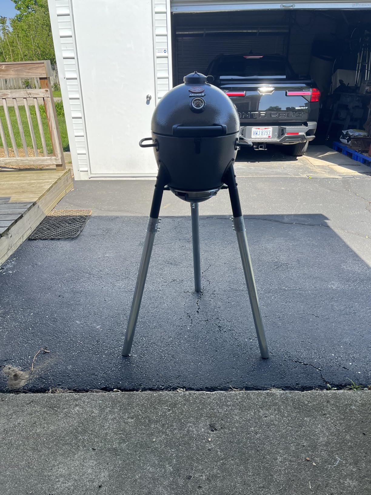 AKORN Jr. Portable Kamado Charcoal Grill and Smoker with Cast Iron Grates and Locking Lid with 155 Cooking Square Inches in Ash, Model E86714 customer photo 2
