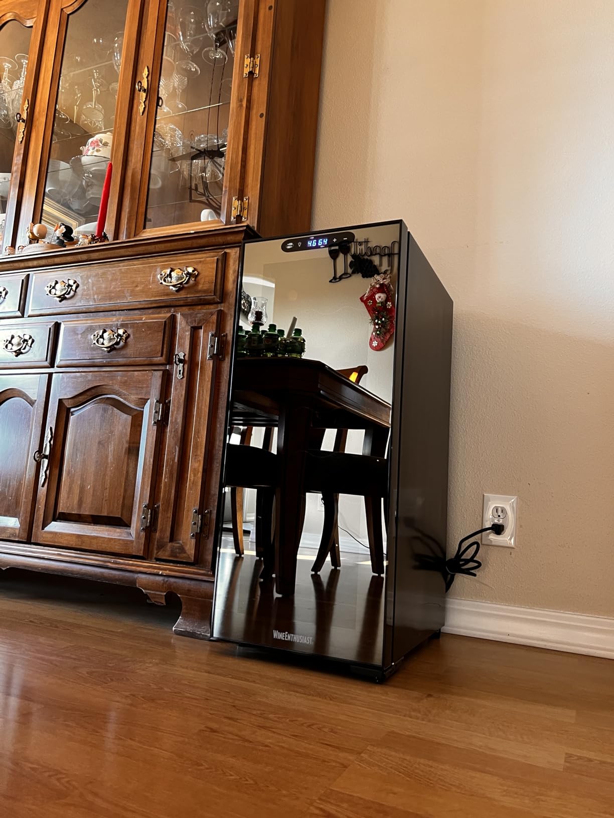Wine Enthusiast 32-Bottle Dual Zone MAX Compressor Wine Cooler - Freestanding Mini Fridge with Digital Touchscreen customer photo 2
