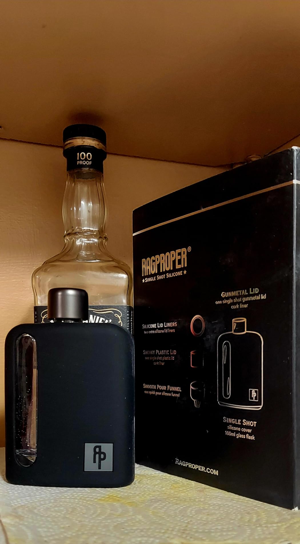 Ragproper Glass Hip Flask Set for Men - Modern Whiskey & Liquor Flasks with Cork & Silicone Lid Liner, Durable Silicone Cover, Firm Grip & Curved Edges - 100ml Single Shot and 240ml Double Shot, Black customer photo 1
