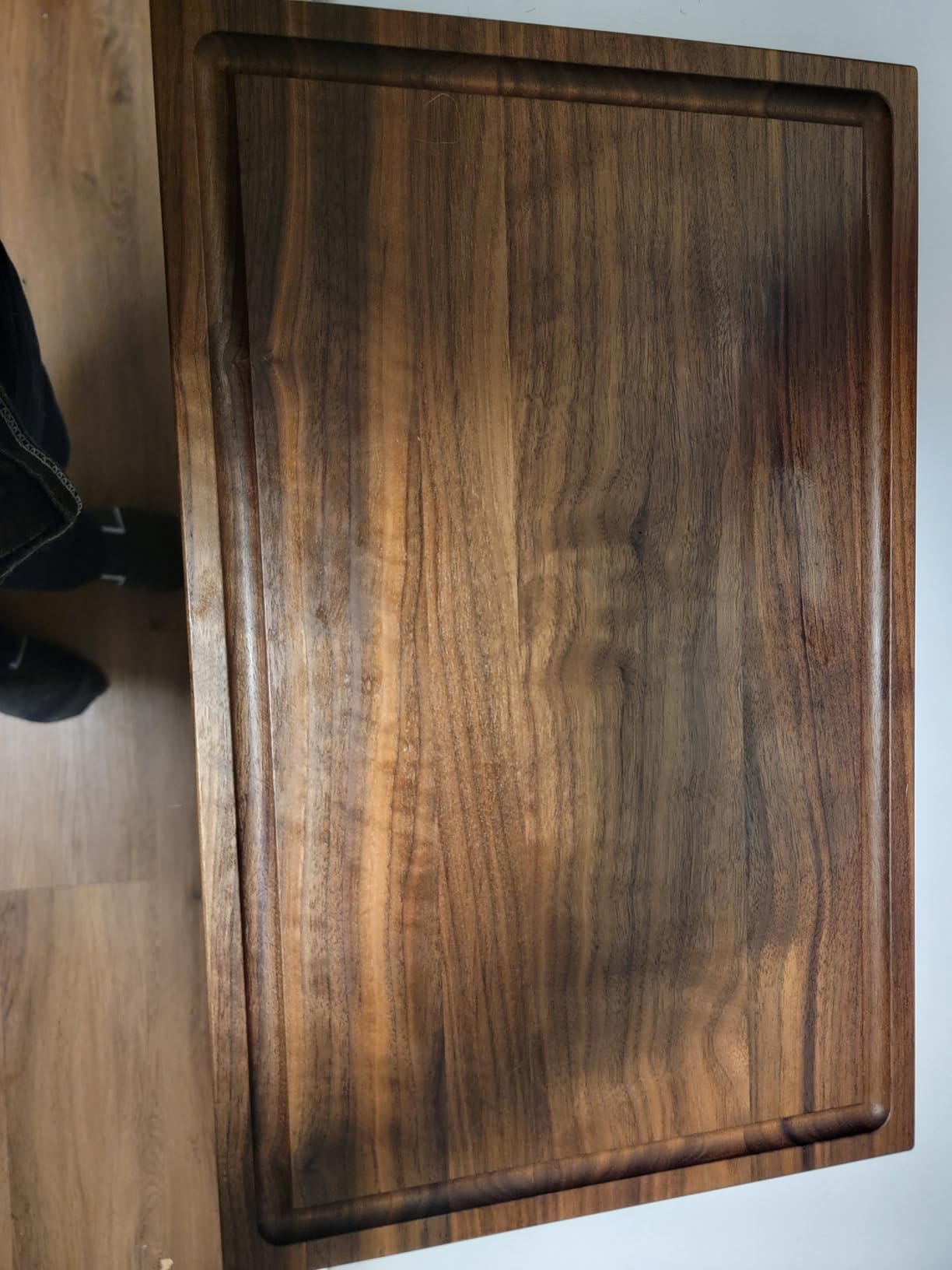 Mevell Walnut End Grain Cutting Board for Kitchen, Reversible Extra Large Wooden Butcher Block With Juice Grooves, Made in Canada (Walnut, 20x13x2) customer photo 1